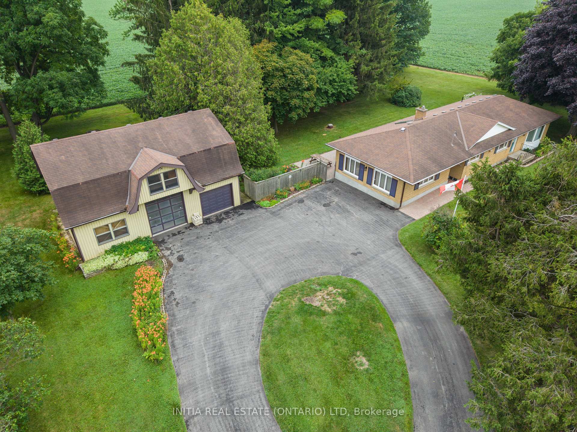 Photo 2 of 10395 Longwoods Road, Middlesex Centre, Rural Middlesex Centre — HOMEH