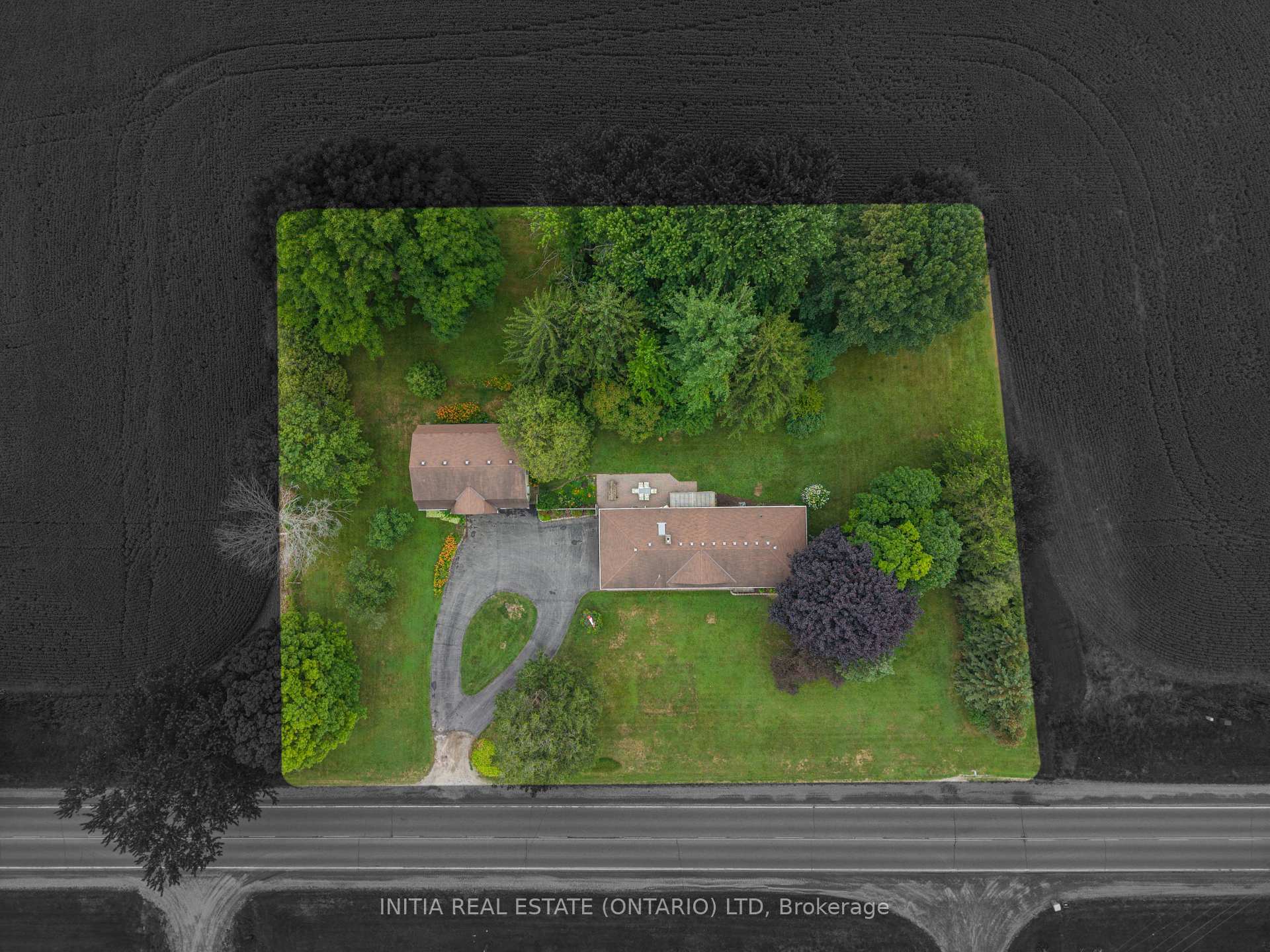 Photo 3 of 10395 Longwoods Road, Middlesex Centre, Rural Middlesex Centre — HOMEH