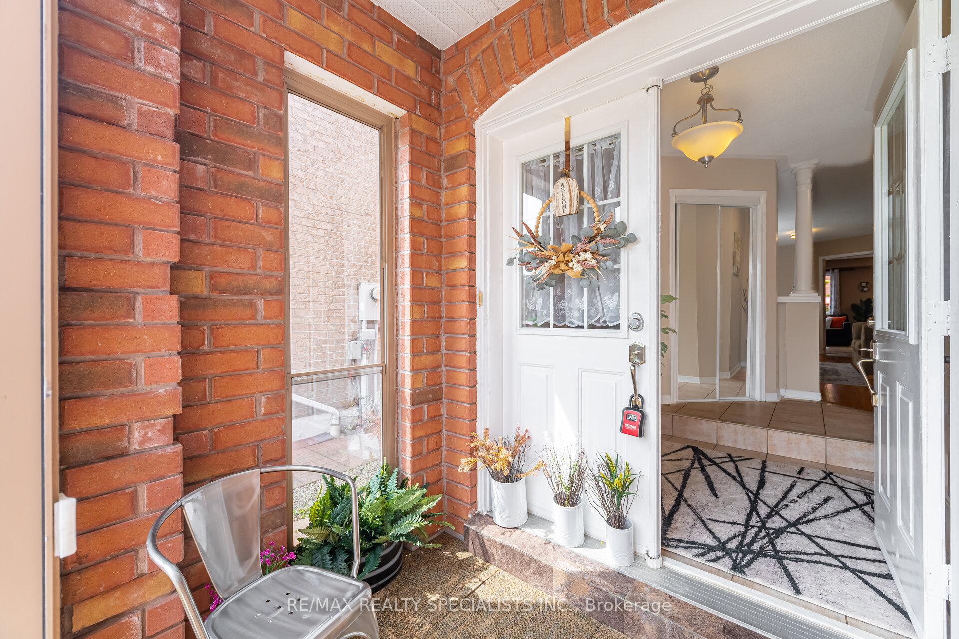 Photo 6 of 5642 Armando Avenue, Mississauga, East Credit — HOMEH