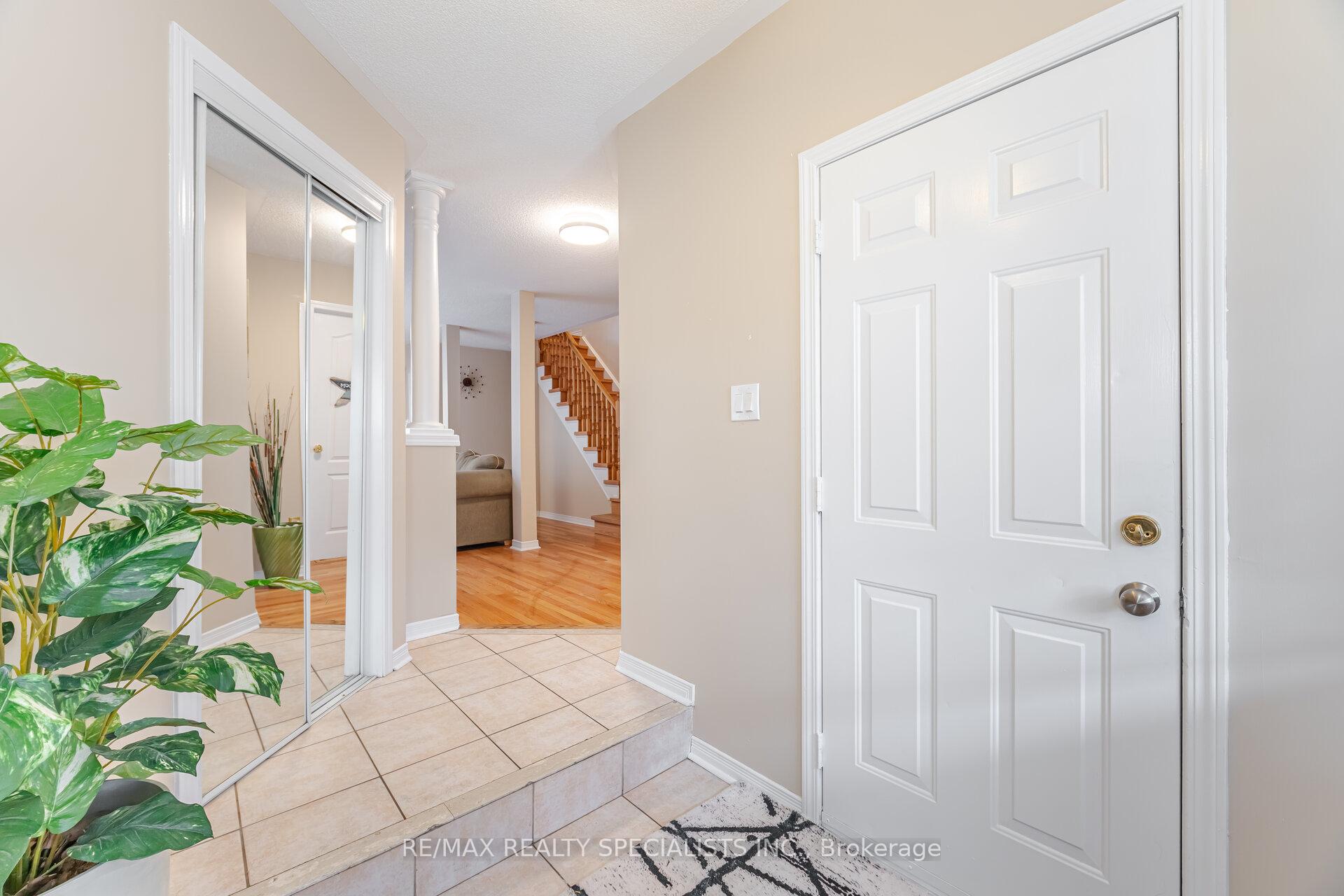 Photo 9 of 5642 Armando Avenue, Mississauga, East Credit — HOMEH