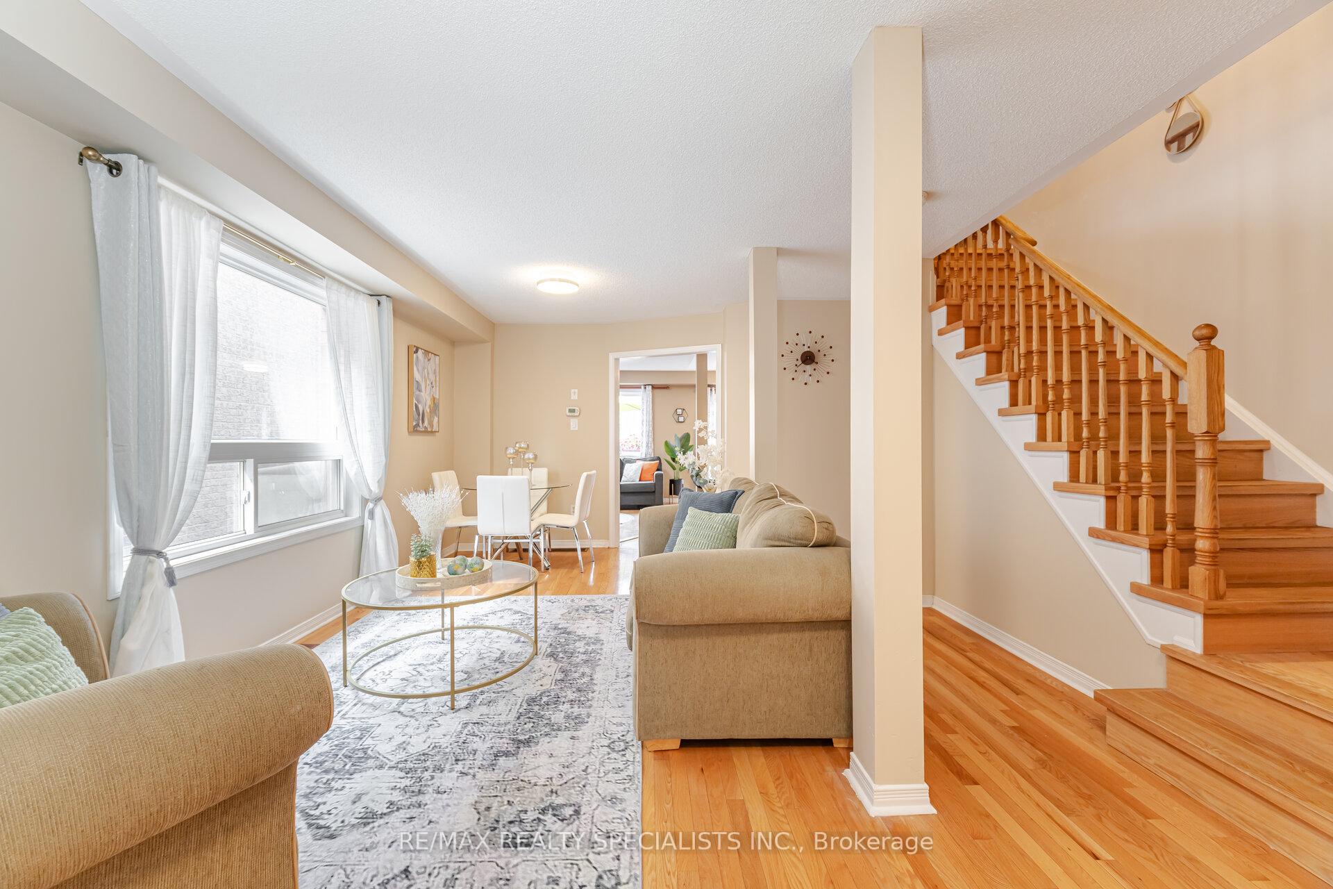 Photo 10 of 5642 Armando Avenue, Mississauga, East Credit — HOMEH