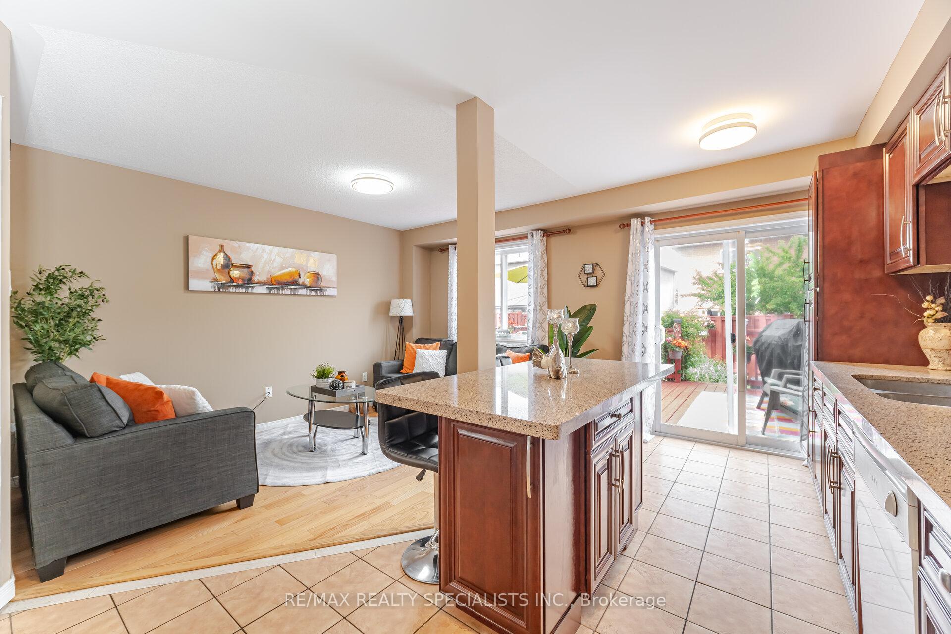 Photo 17 of 5642 Armando Avenue, Mississauga, East Credit — HOMEH