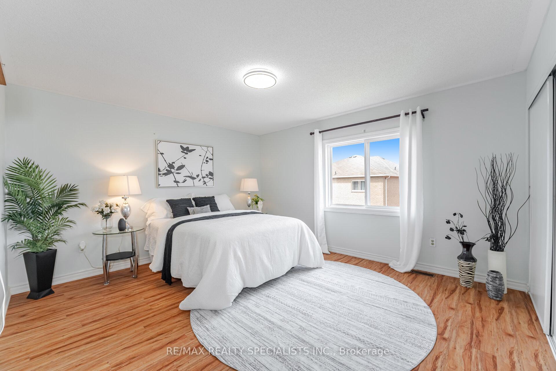 Photo 25 of 5642 Armando Avenue, Mississauga, East Credit — HOMEH
