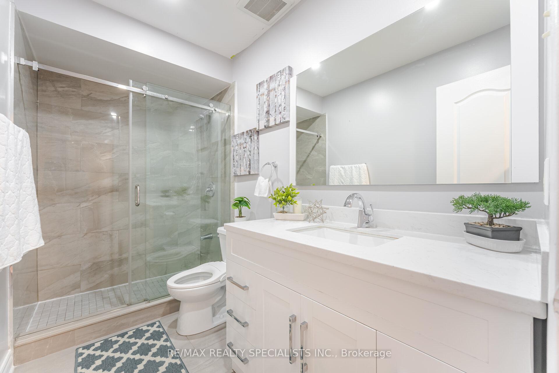 Photo 36 of 5642 Armando Avenue, Mississauga, East Credit — HOMEH