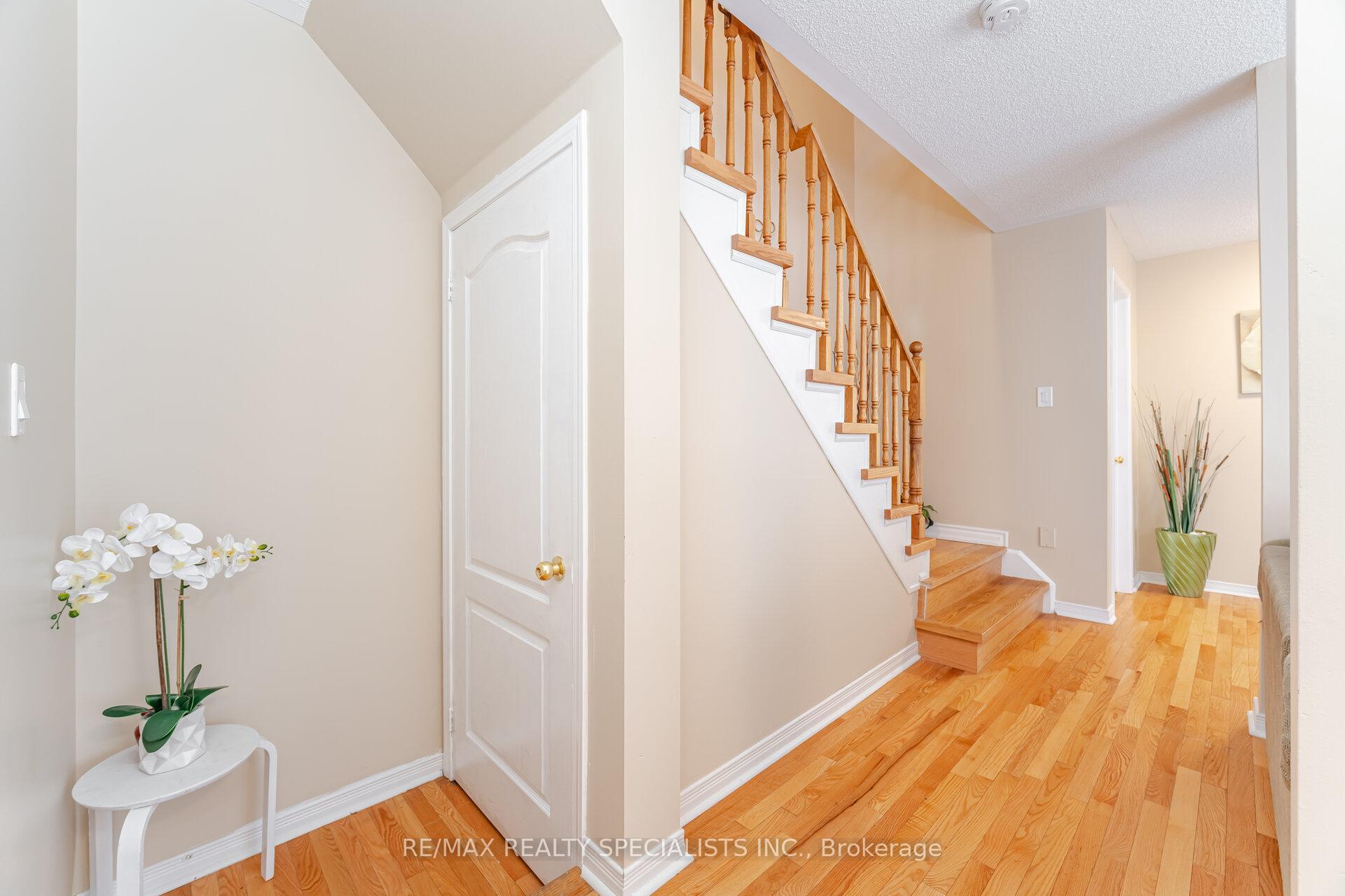 Photo 38 of 5642 Armando Avenue, Mississauga, East Credit — HOMEH