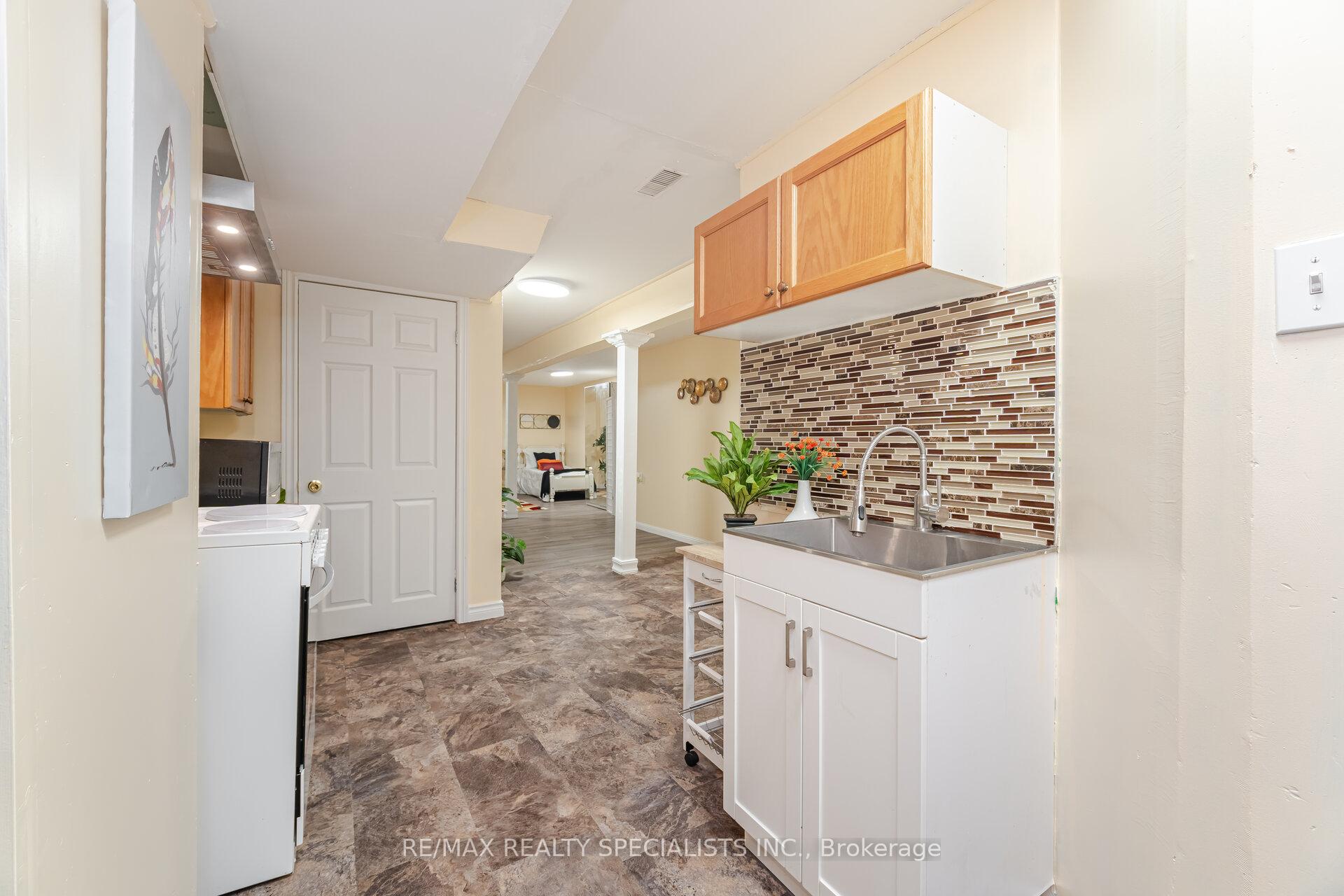 Photo 41 of 5642 Armando Avenue, Mississauga, East Credit — HOMEH