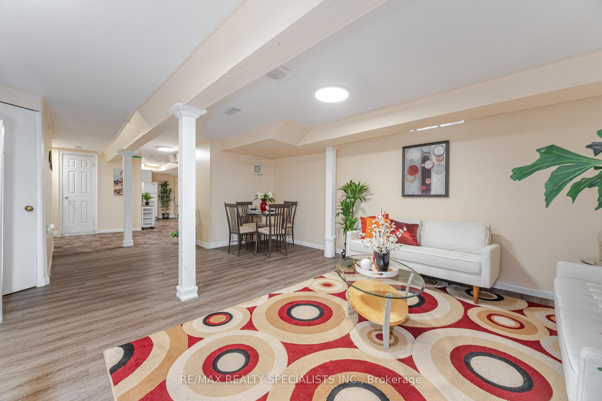 Photo 43 of 5642 Armando Avenue, Mississauga, East Credit — HOMEH