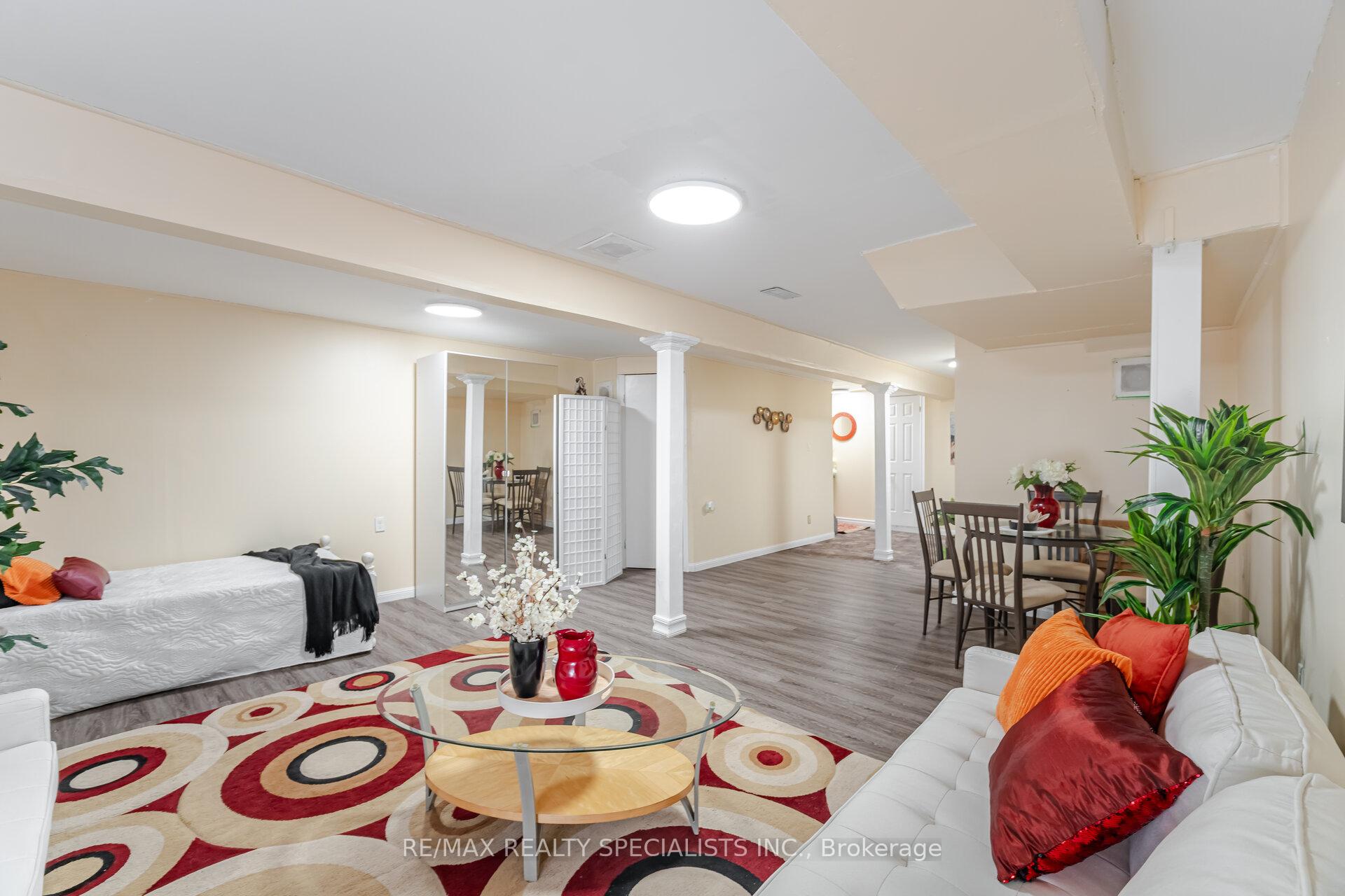 Photo 44 of 5642 Armando Avenue, Mississauga, East Credit — HOMEH