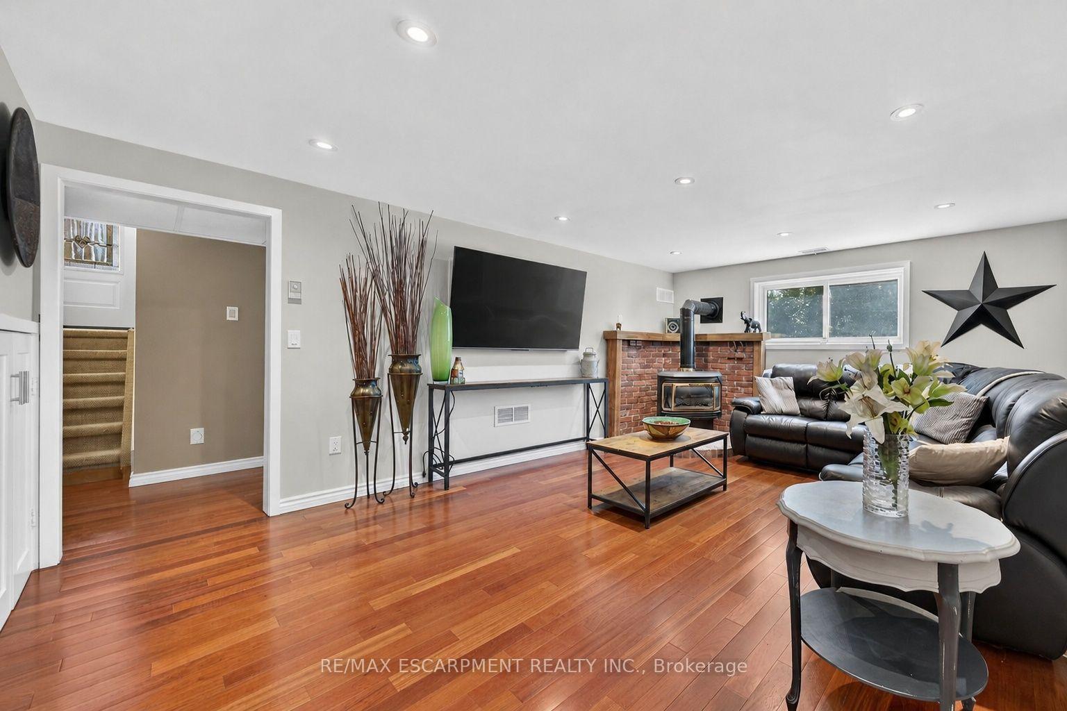 Photo 30 of 8399 Dickenson Road E, Hamilton, Mount Hope — HOMEH