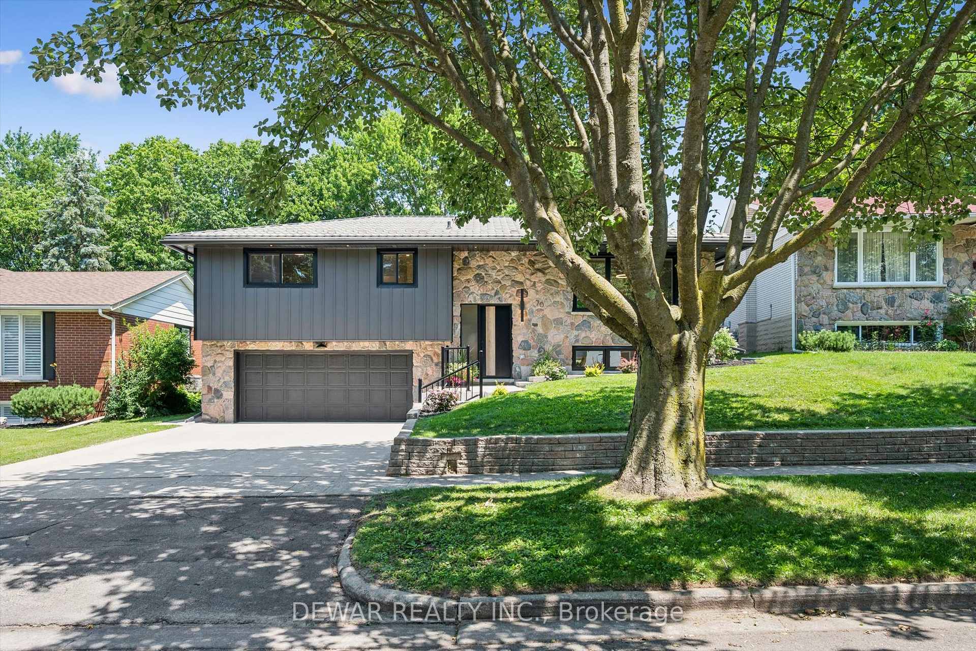 Photo 4 of 70 Champlain Crescent, Kitchener, Grand River North — HOMEH