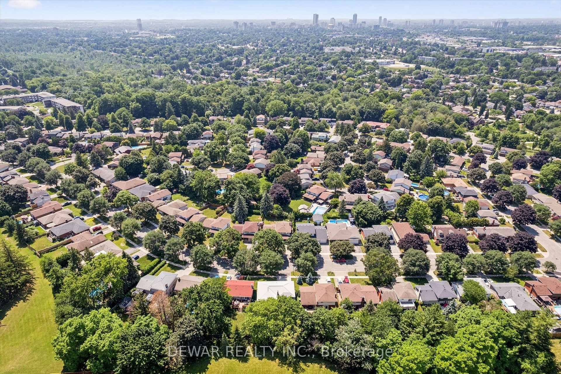 Photo 48 of 70 Champlain Crescent, Kitchener, Grand River North — HOMEH