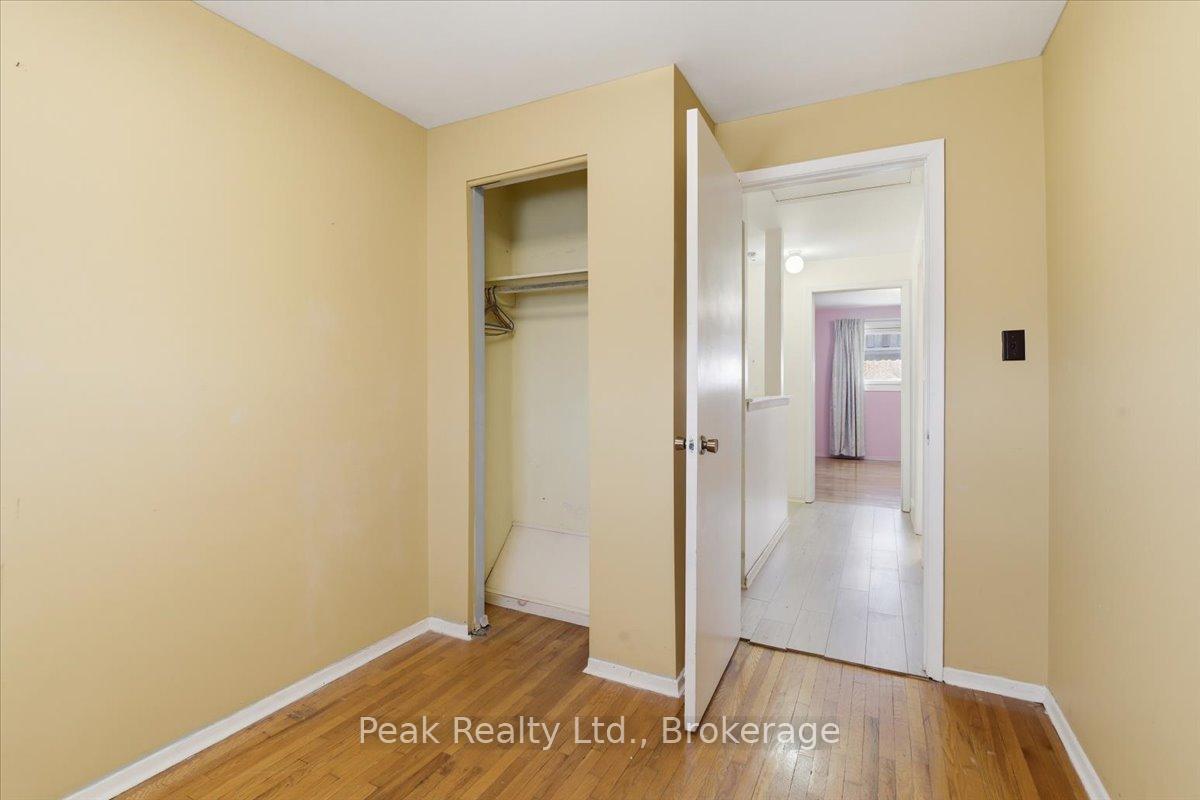 Photo 23 of 644 Perry Crescent, Oshawa, Vanier — HOMEH