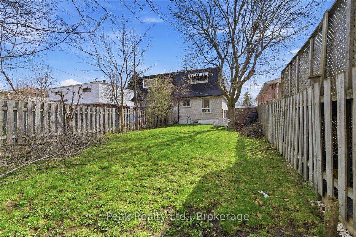 Photo 32 of 644 Perry Crescent, Oshawa, Vanier — HOMEH