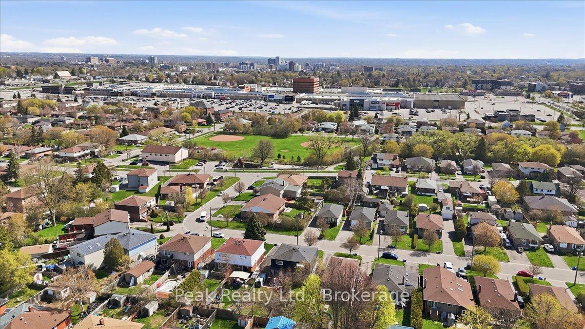 Photo 37 of 644 Perry Crescent, Oshawa, Vanier — HOMEH