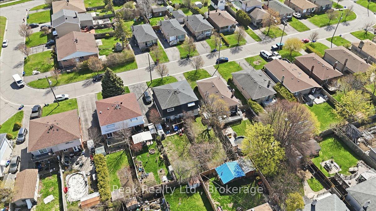 Photo 38 of 644 Perry Crescent, Oshawa, Vanier — HOMEH