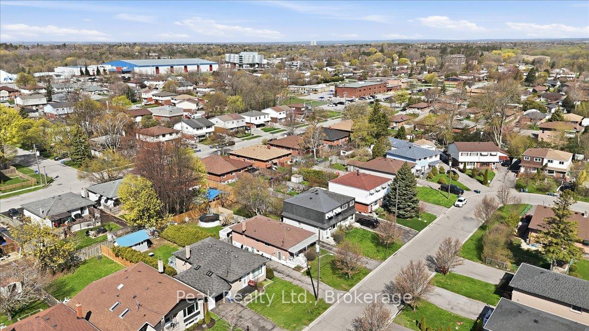 Photo 40 of 644 Perry Crescent, Oshawa, Vanier — HOMEH