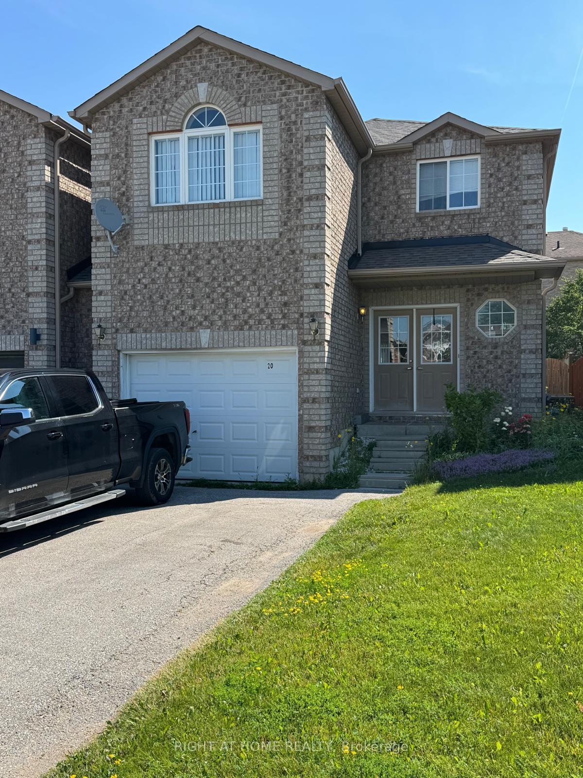 Photo 39 of 20 Courtney Crescent, Barrie, Painswick South — HOMEH