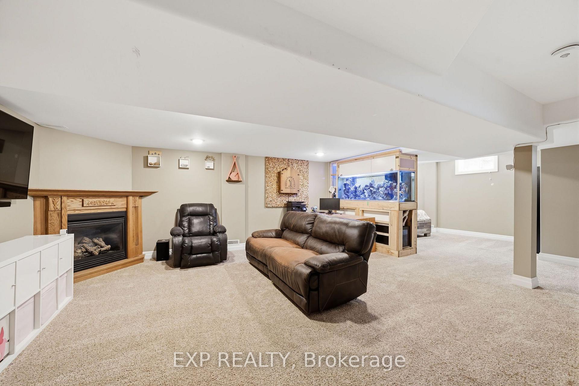 Photo 25 of 197 Gibson Crescent, Lucan Biddulph, Lucan — HOMEH