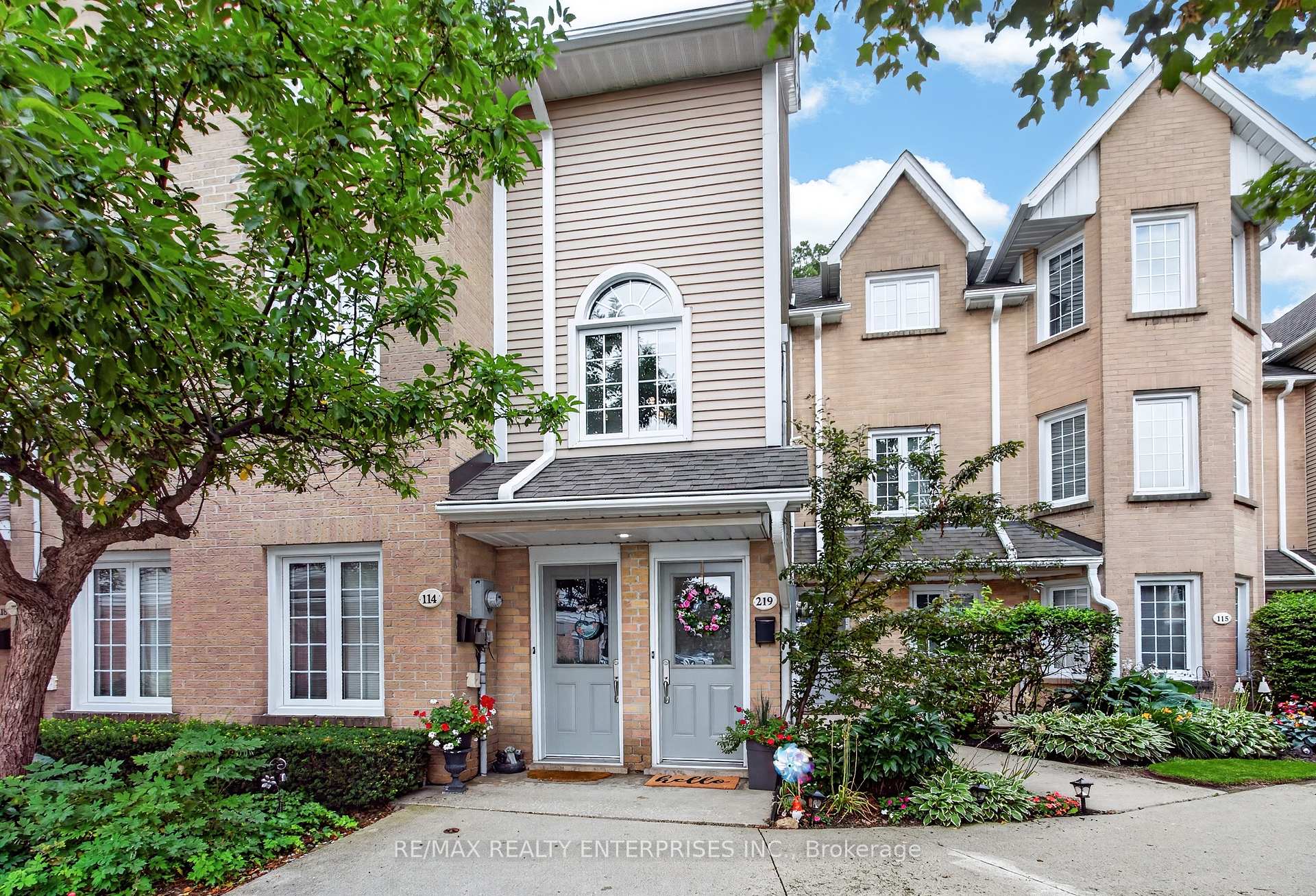 Photo of Unit 219, 2110 Cleaver Avenue