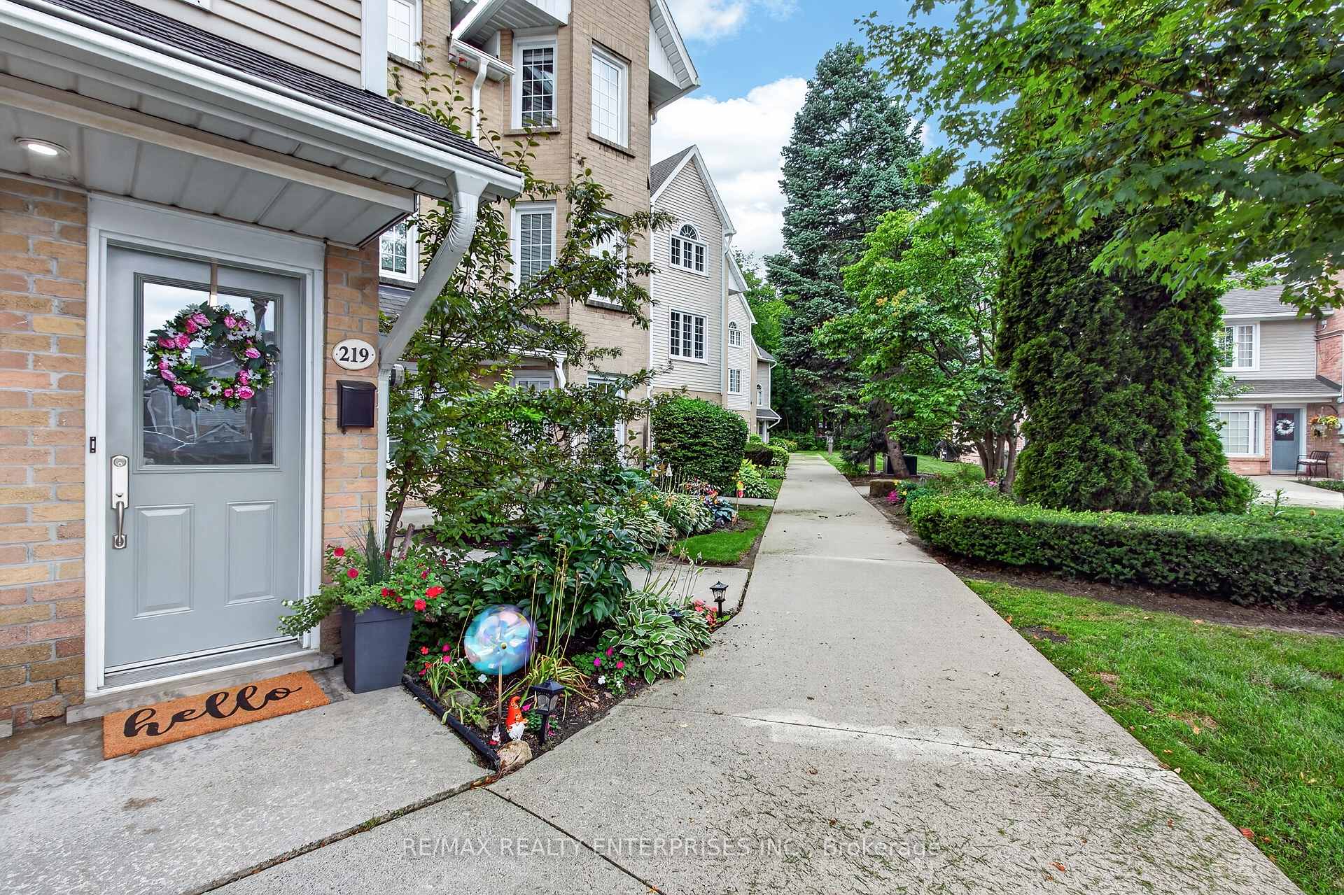 Photo 2 of Unit 219, 2110 Cleaver Avenue, Burlington, Headon — HOMEH