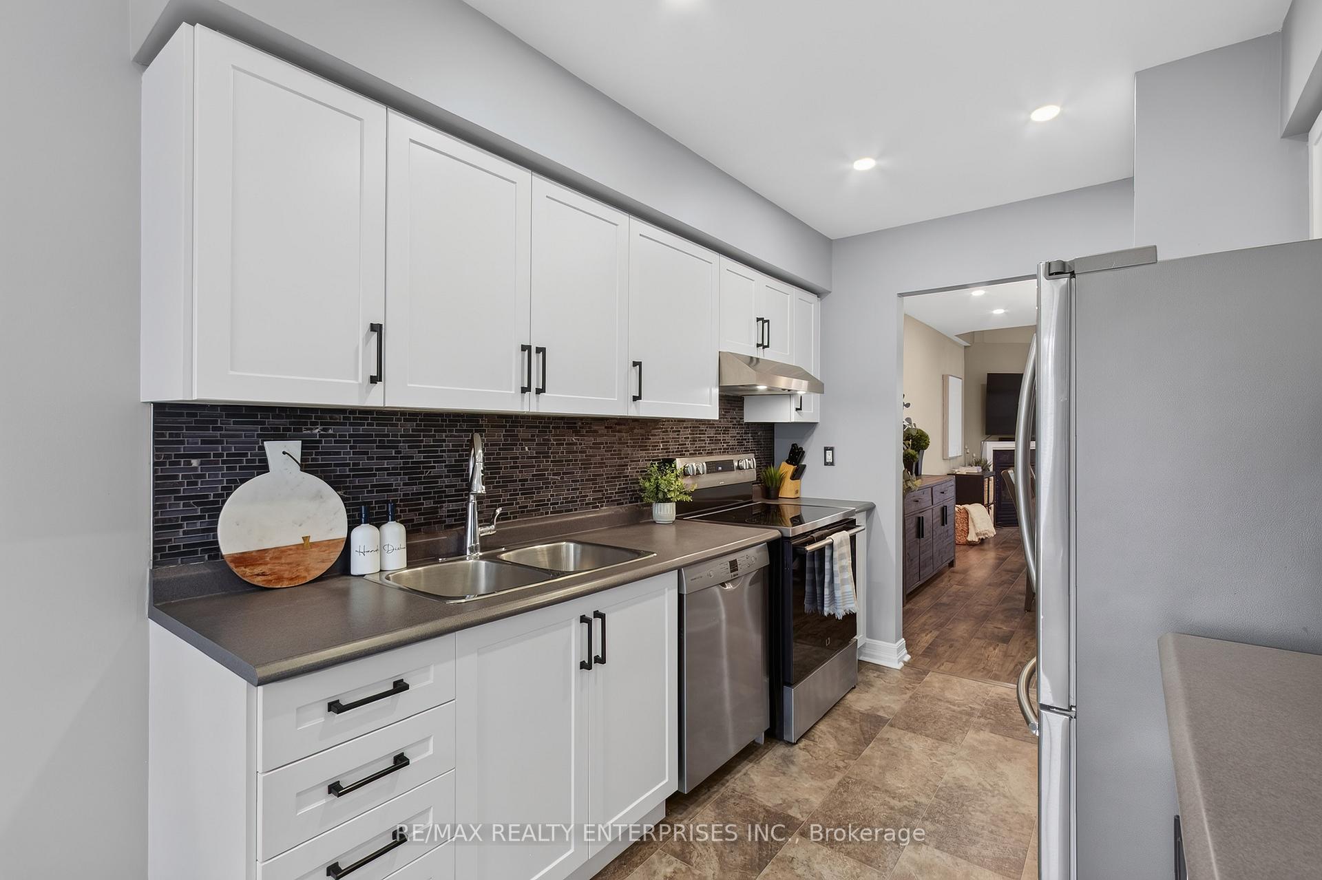 Photo 7 of Unit 219, 2110 Cleaver Avenue, Burlington, Headon — HOMEH