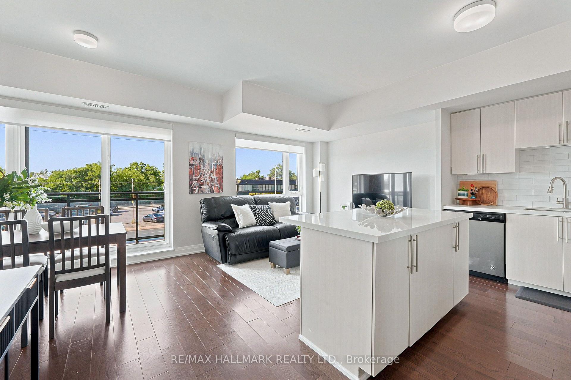 Photo 4 of Unit 203B, 5279 Highway 7, Vaughan, Vaughan Grove — HOMEH