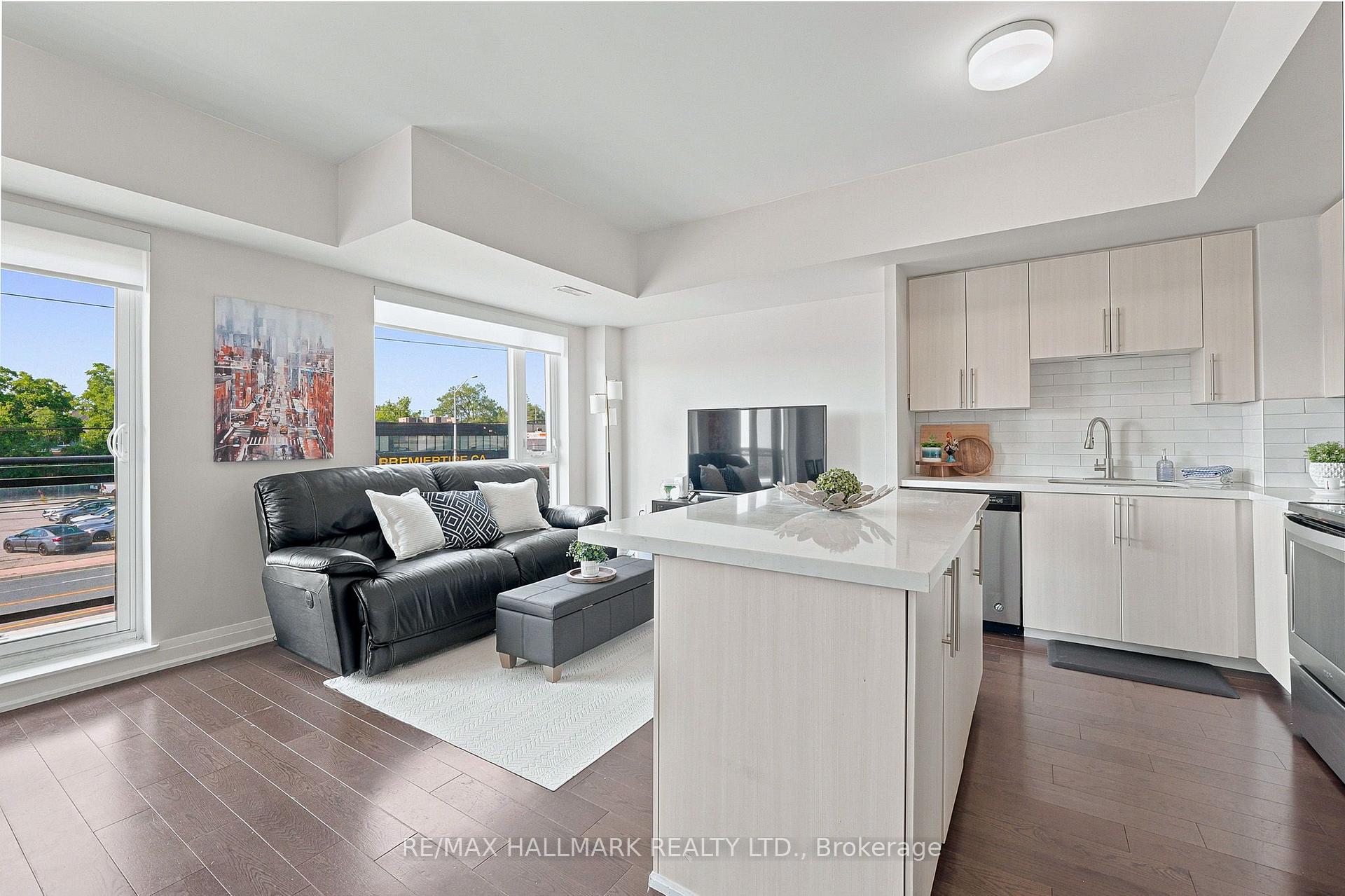 Photo 5 of Unit 203B, 5279 Highway 7, Vaughan, Vaughan Grove — HOMEH