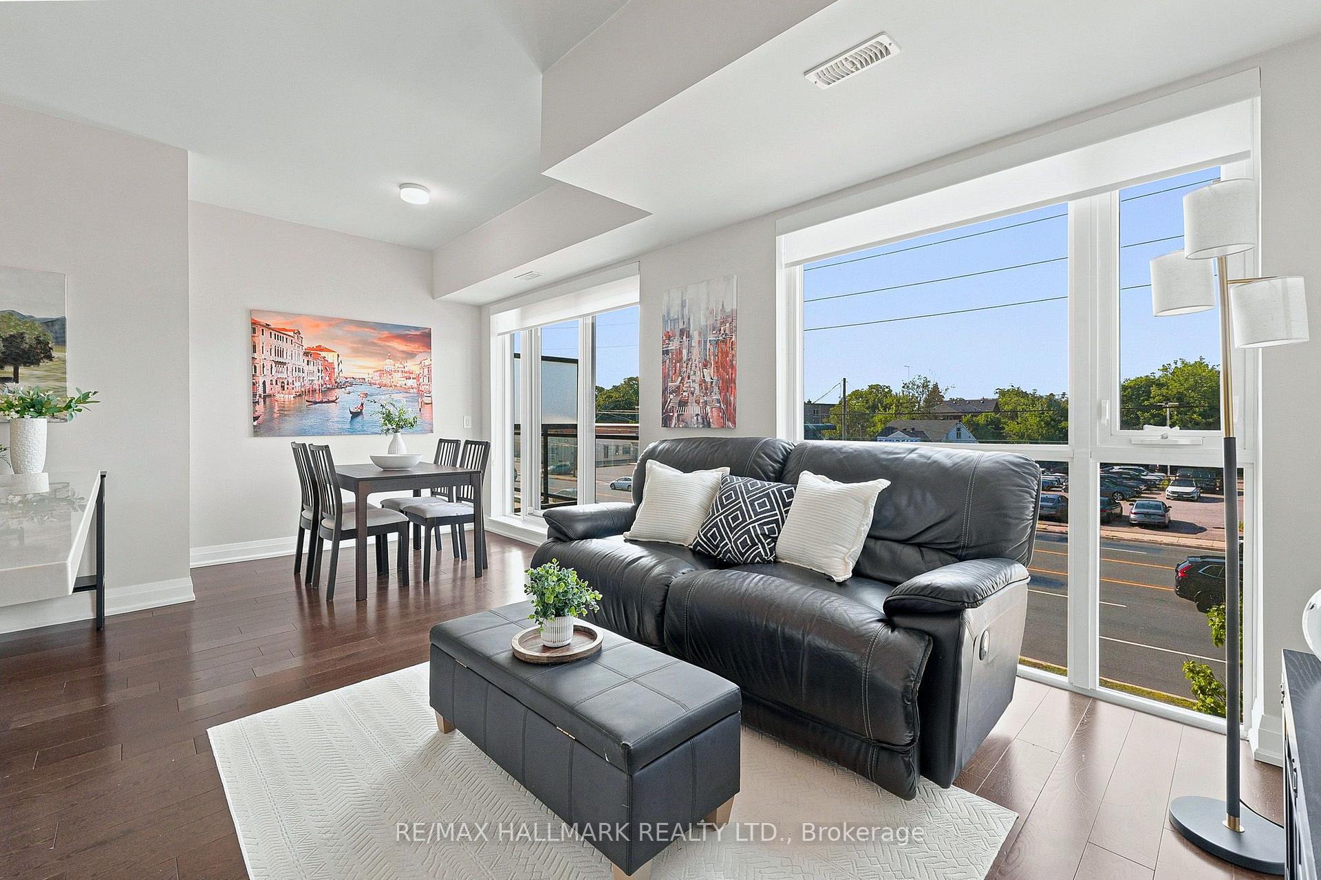 Photo 11 of Unit 203B, 5279 Highway 7, Vaughan, Vaughan Grove — HOMEH