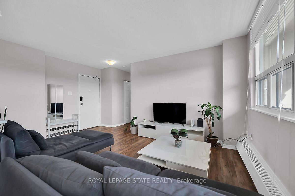Photo 7 of Unit 811, 15 Albright Road, Hamilton, Vincent — HOMEH