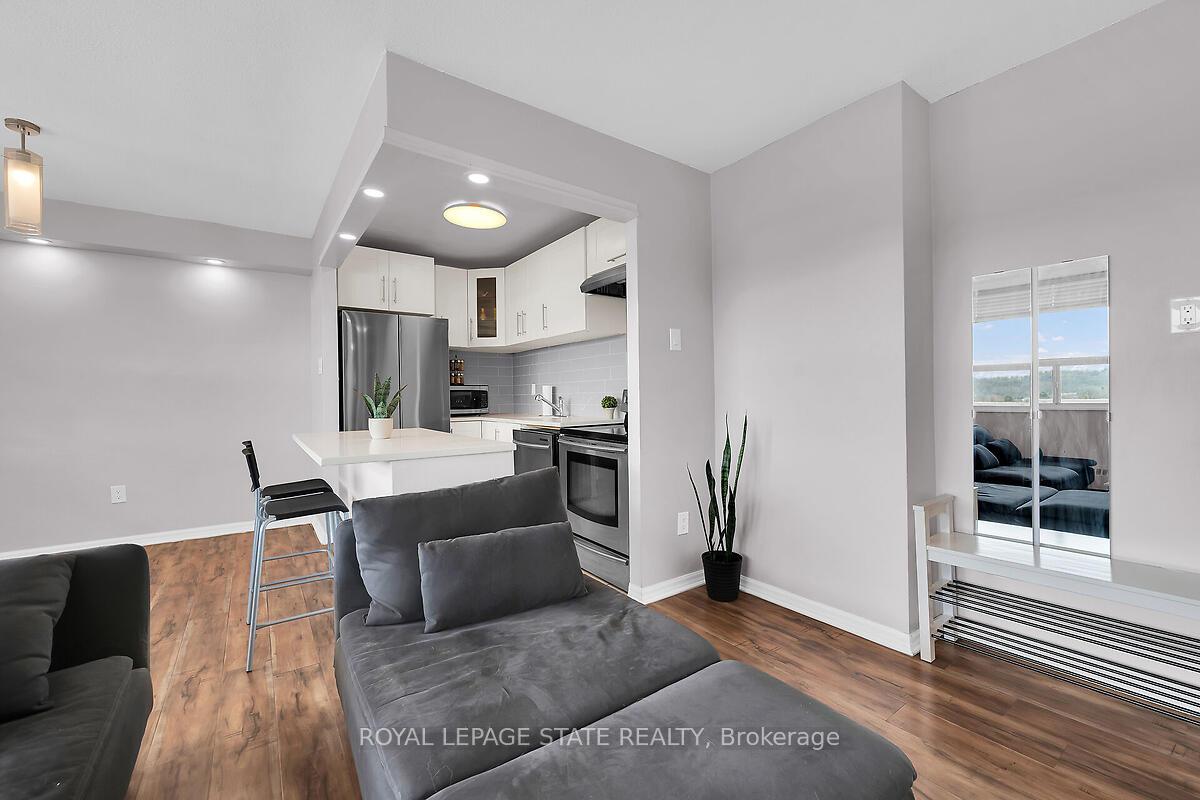 Photo 14 of Unit 811, 15 Albright Road, Hamilton, Vincent — HOMEH