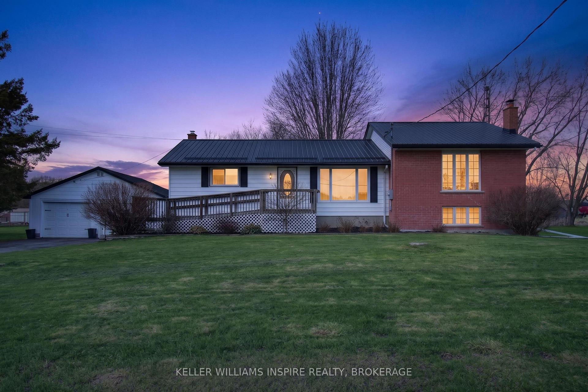 Photo 2 of 337 Simmons Road, Loyalist, Lennox and Addington - South — HOMEH