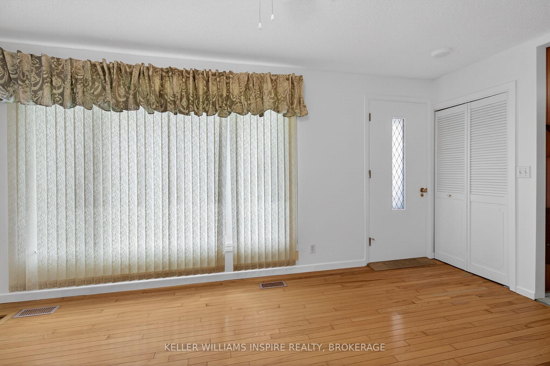 Photo 6 of 337 Simmons Road, Loyalist, Lennox and Addington - South — HOMEH