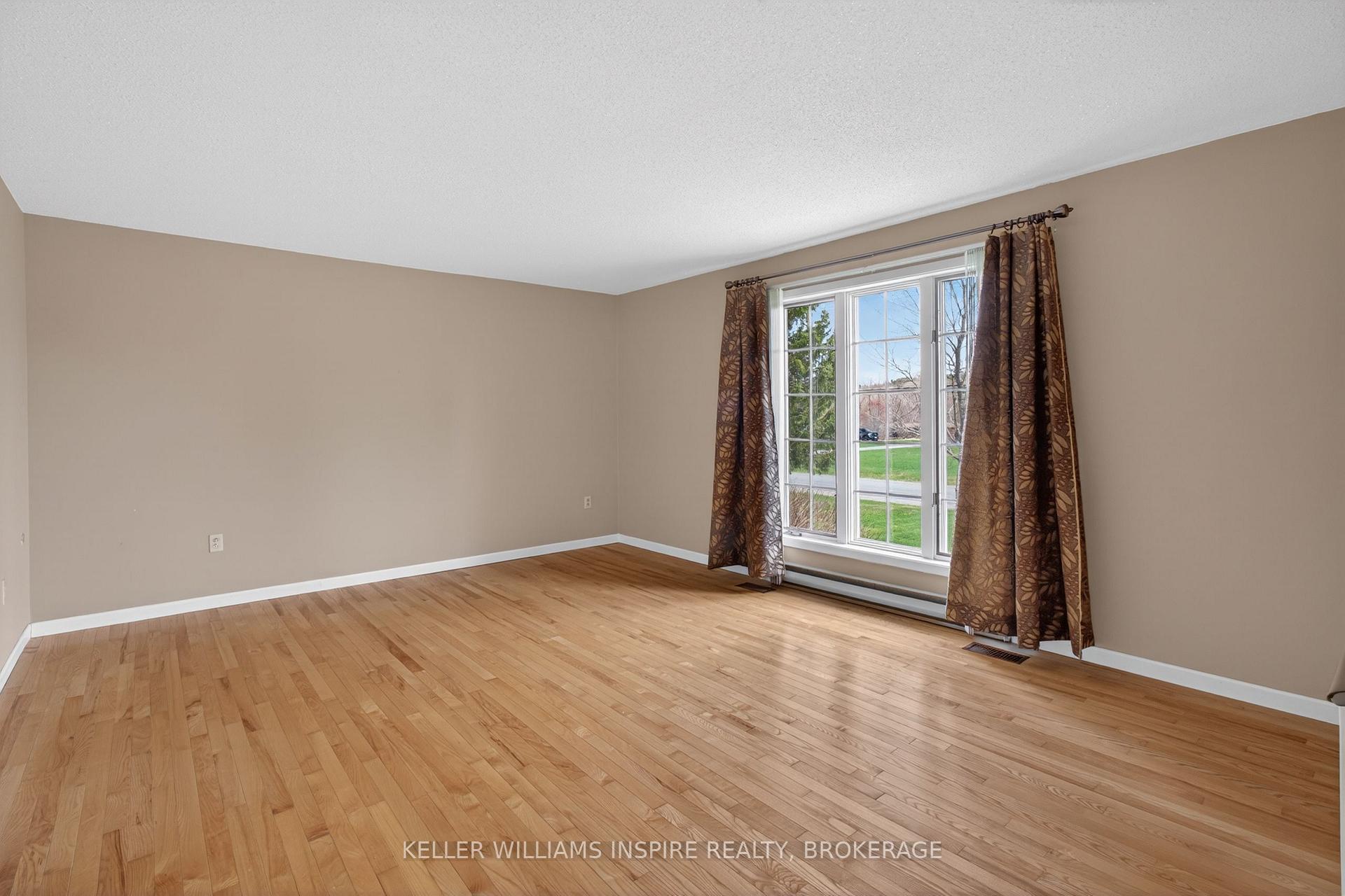 Photo 11 of 337 Simmons Road, Loyalist, Lennox and Addington - South — HOMEH
