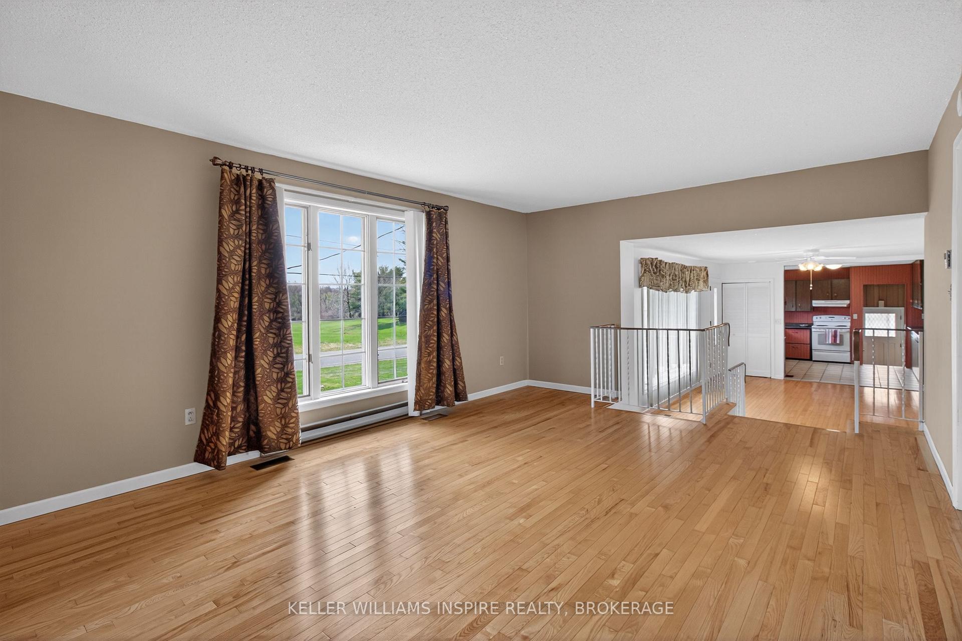 Photo 12 of 337 Simmons Road, Loyalist, Lennox and Addington - South — HOMEH