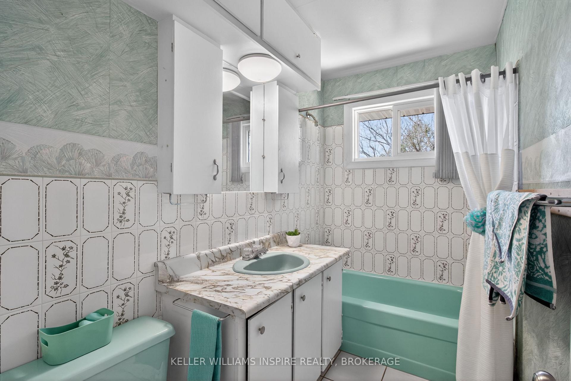 Photo 20 of 337 Simmons Road, Loyalist, Lennox and Addington - South — HOMEH