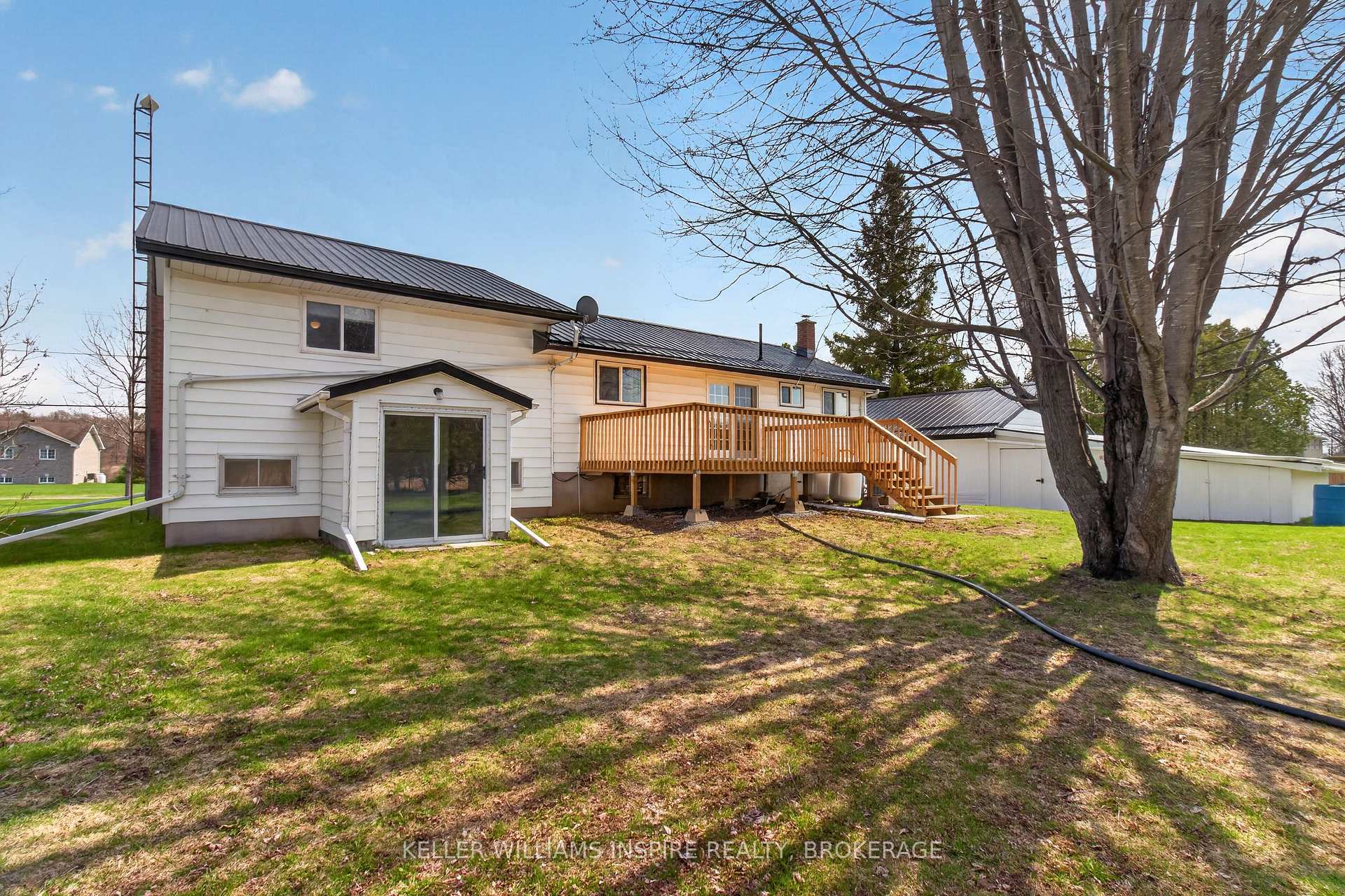 Photo 30 of 337 Simmons Road, Loyalist, Lennox and Addington - South — HOMEH