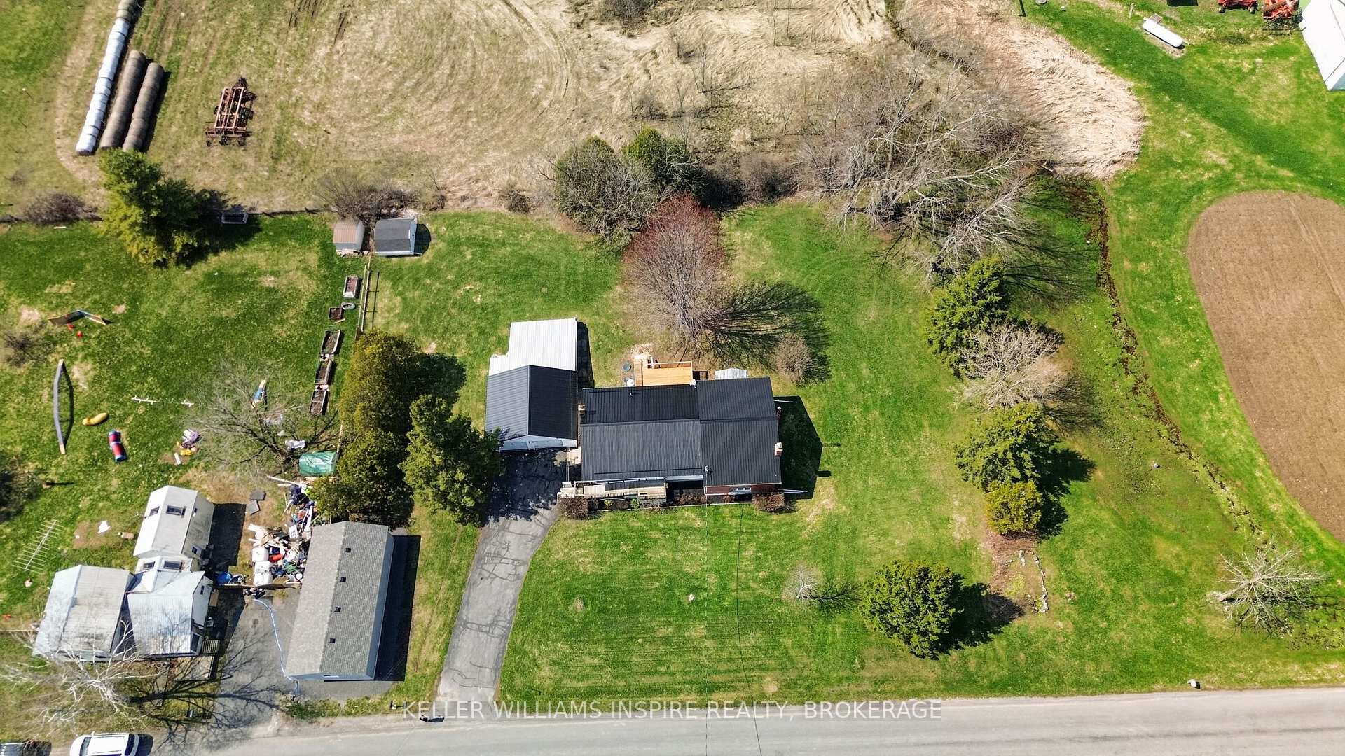 Photo 37 of 337 Simmons Road, Loyalist, Lennox and Addington - South — HOMEH