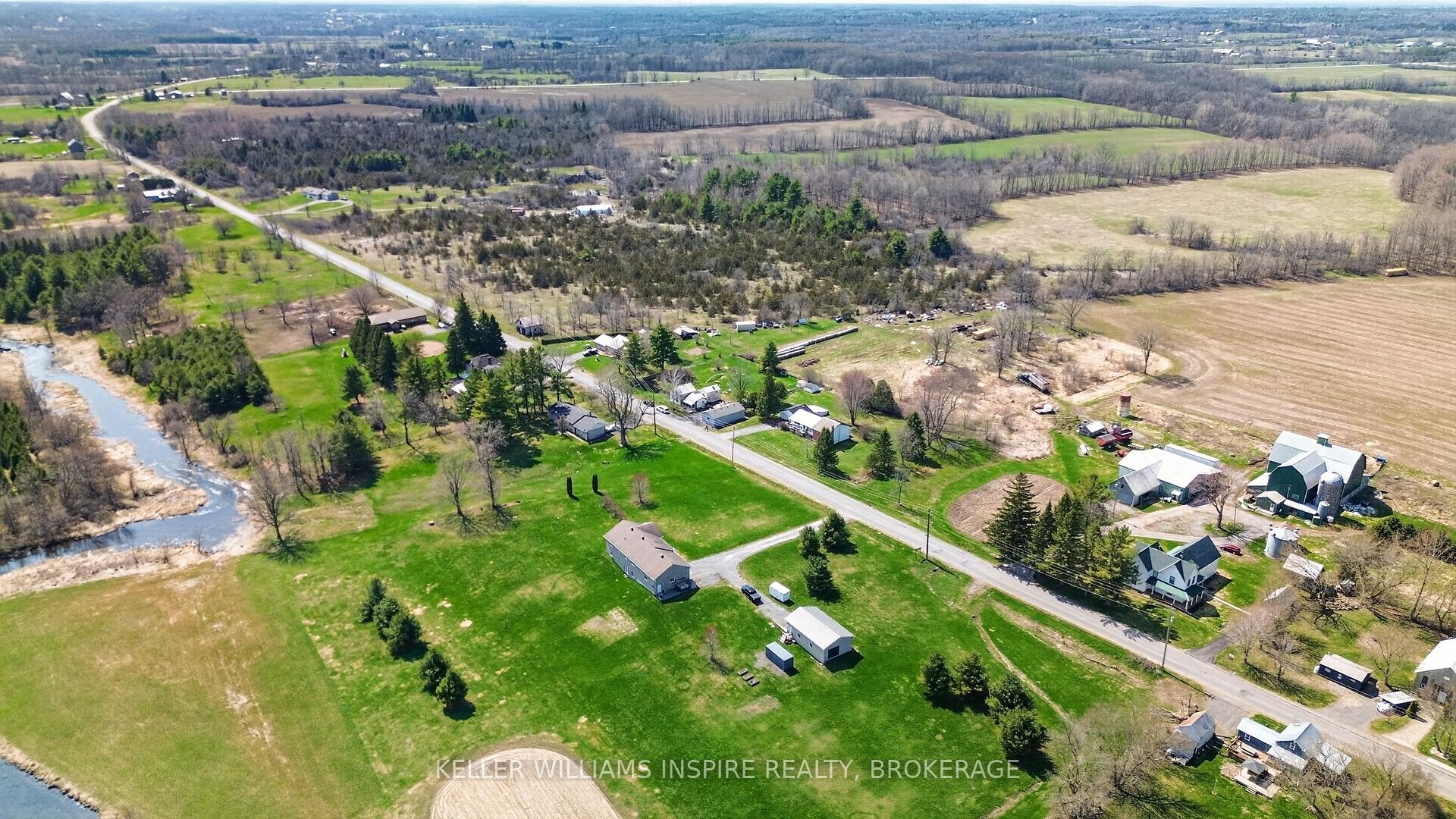 Photo 43 of 337 Simmons Road, Loyalist, Lennox and Addington - South — HOMEH