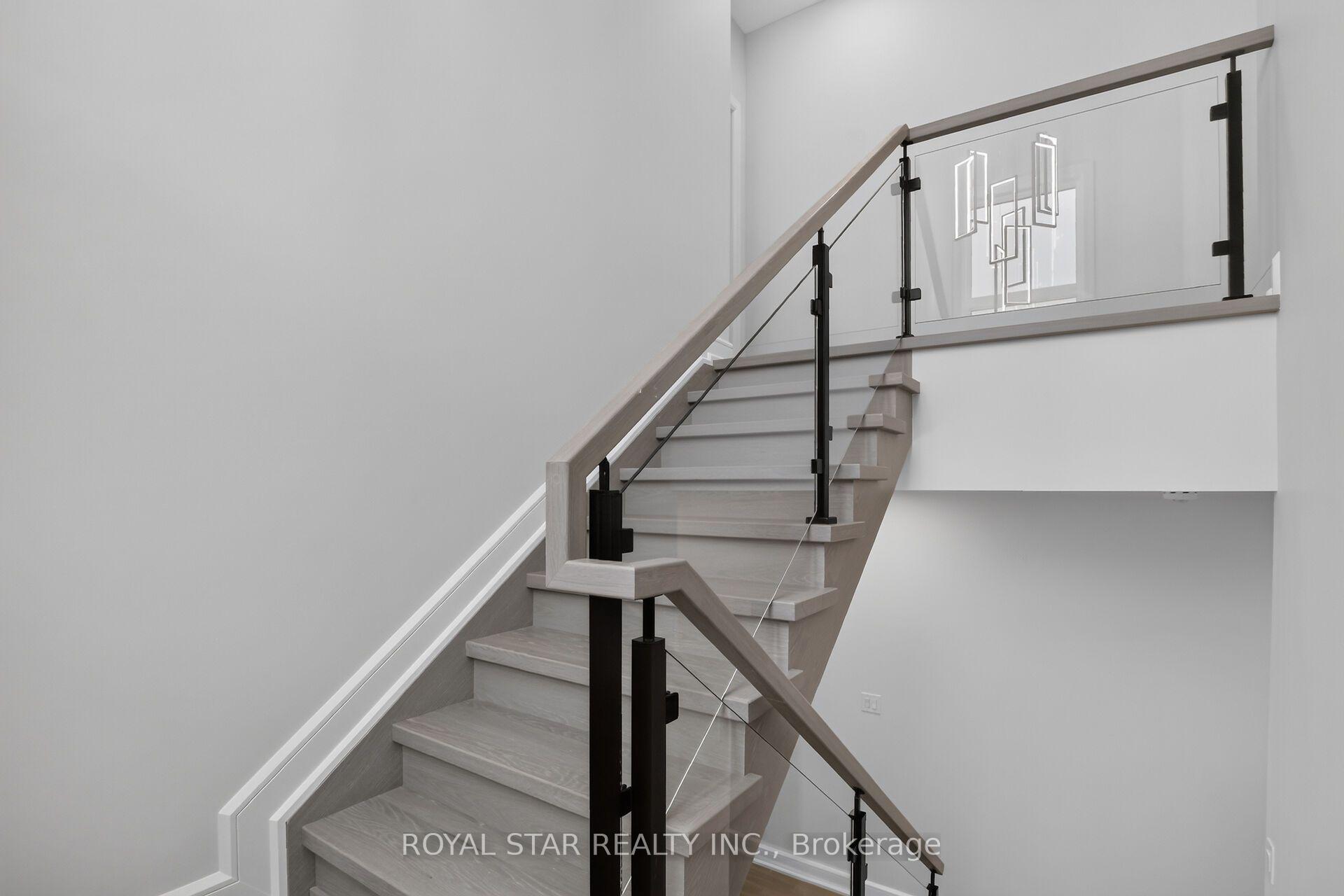 Photo 12 of Unit A, 526 Mutual Street, Ottawa, Overbrook — HOMEH