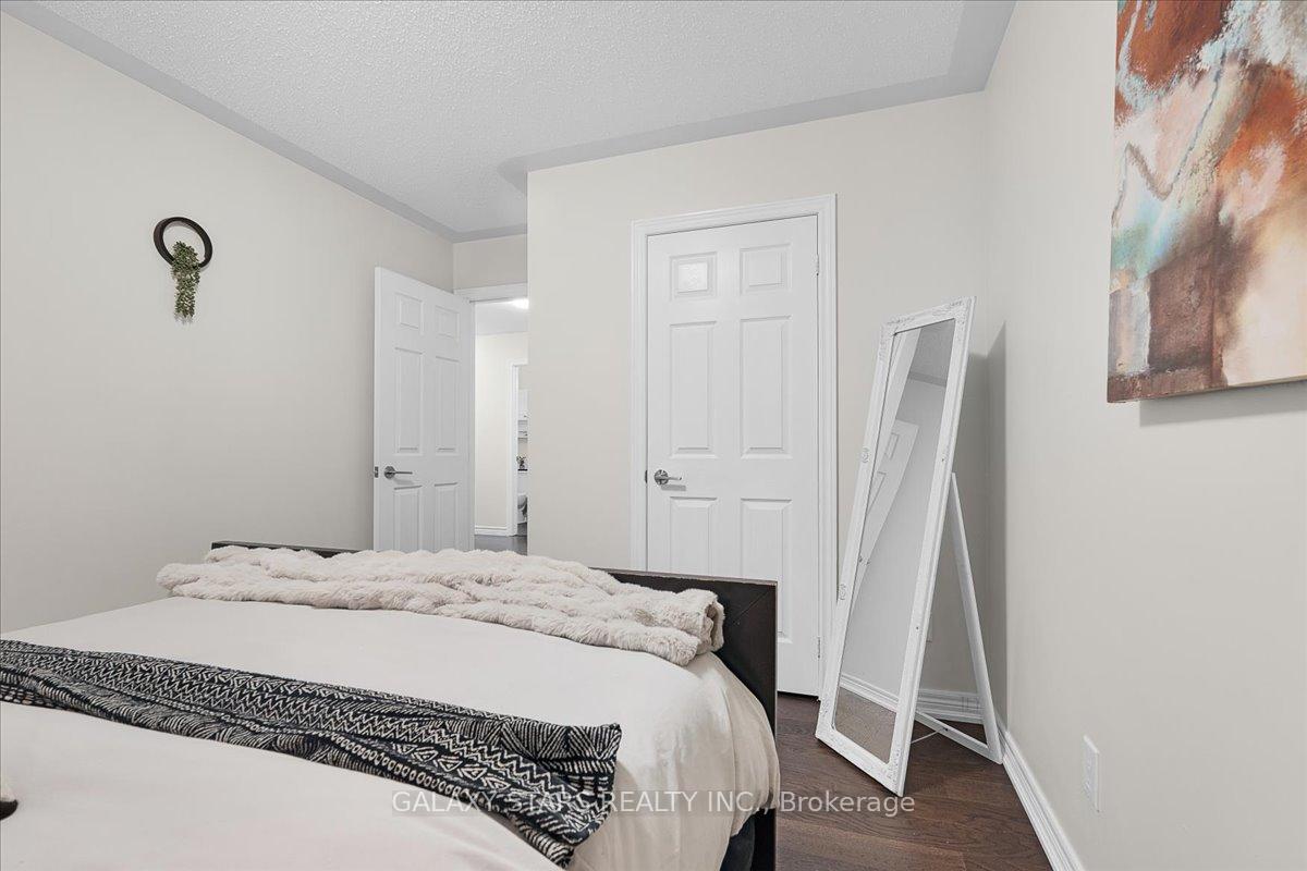 Photo 20 of 888 Oberland Drive, Oshawa, Pinecrest — HOMEH