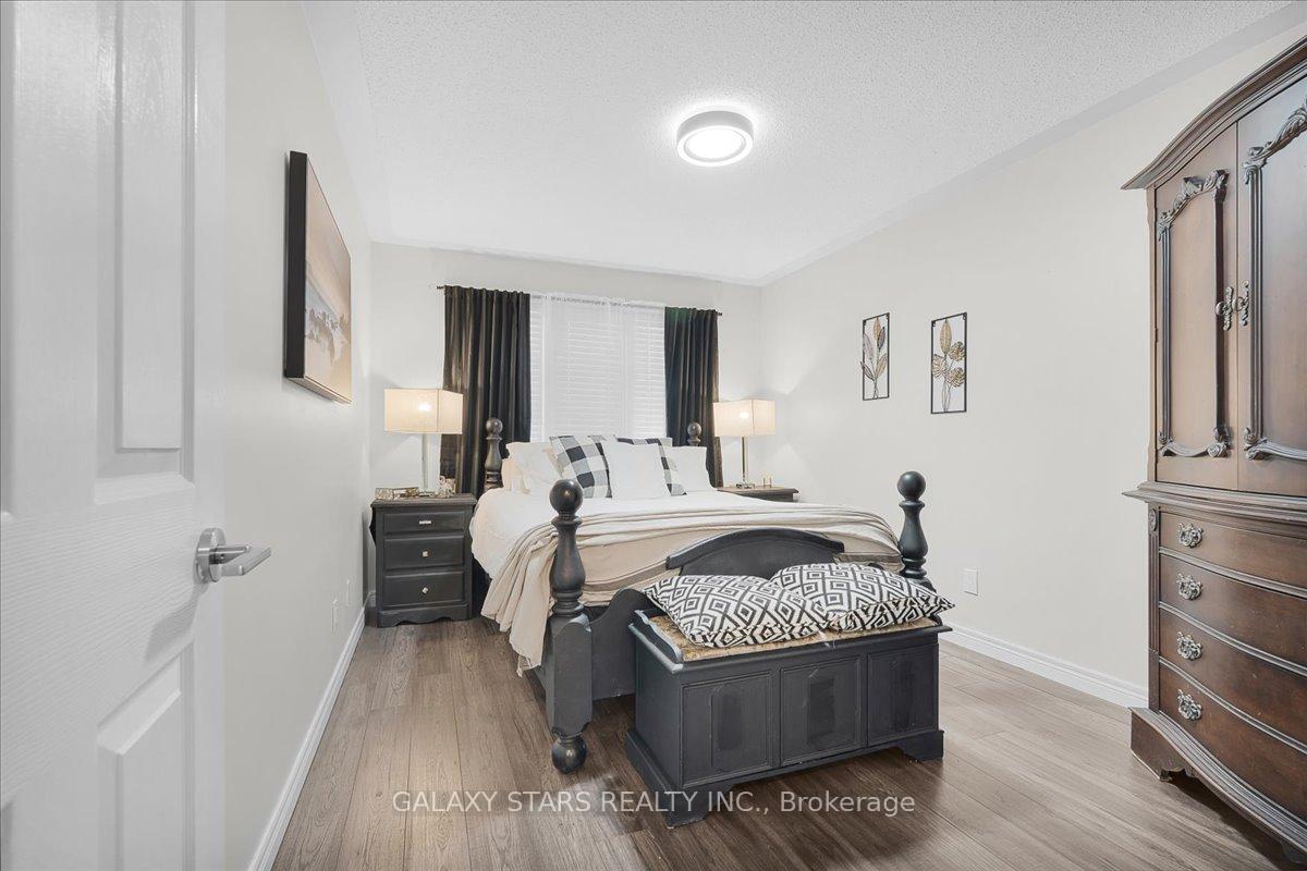 Photo 22 of 888 Oberland Drive, Oshawa, Pinecrest — HOMEH