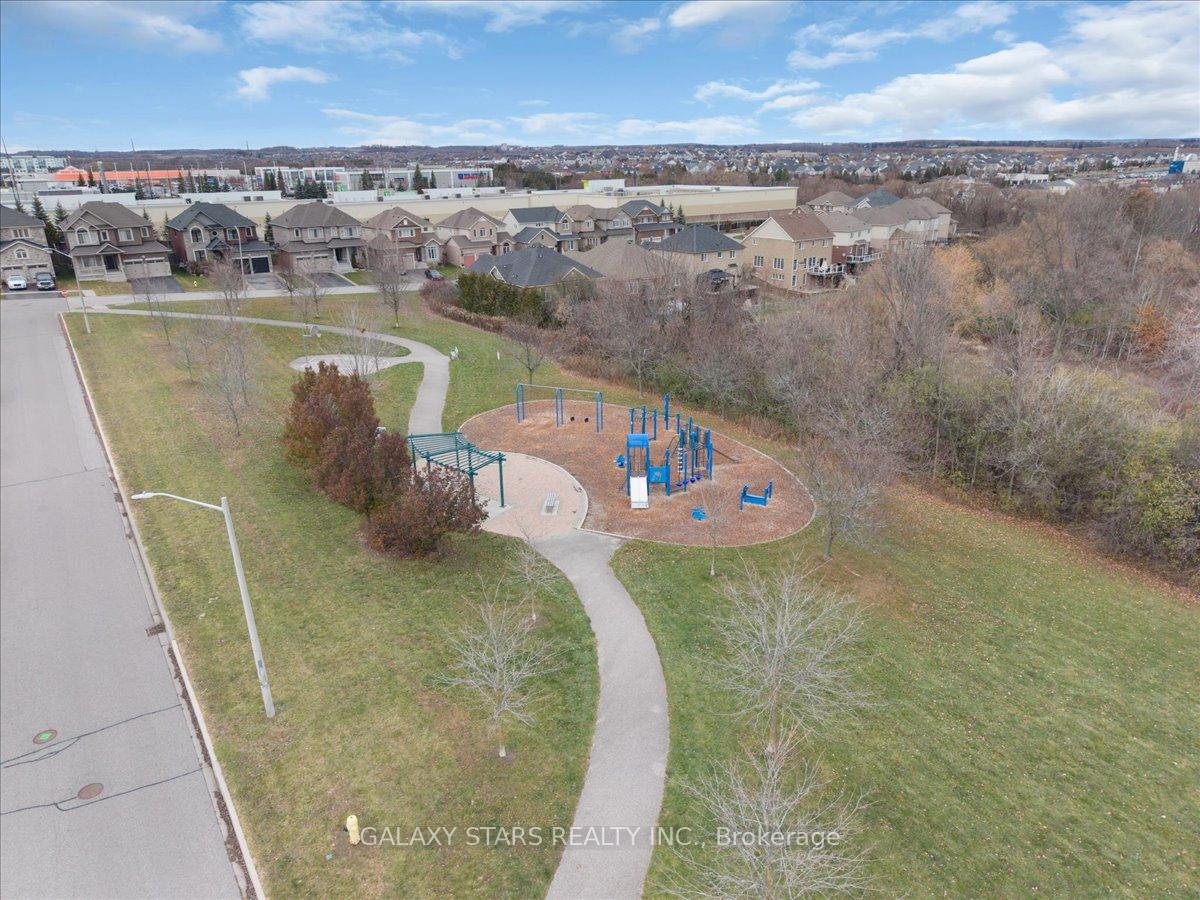 Photo 48 of 888 Oberland Drive, Oshawa, Pinecrest — HOMEH