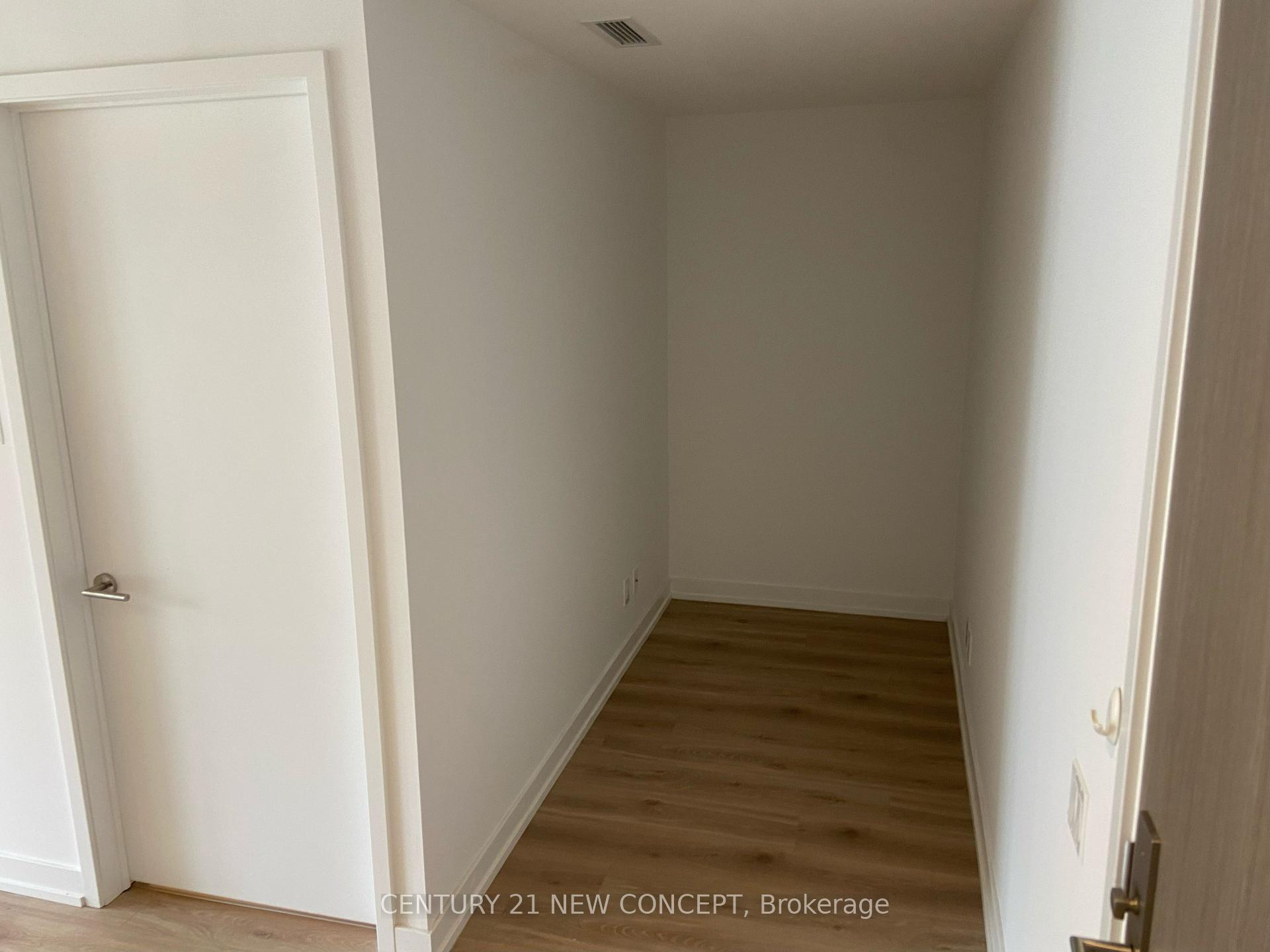 Photo 6 of Unit 620, 161 Roehampton Avenue, Toronto, Mount Pleasant West — HOMEH