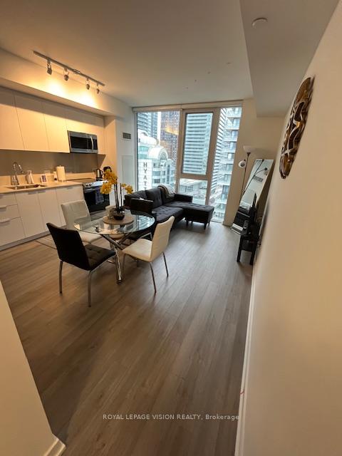 Photo 2 of Unit 1804, 357 King Street W, Toronto, Waterfront Communities — HOMEH