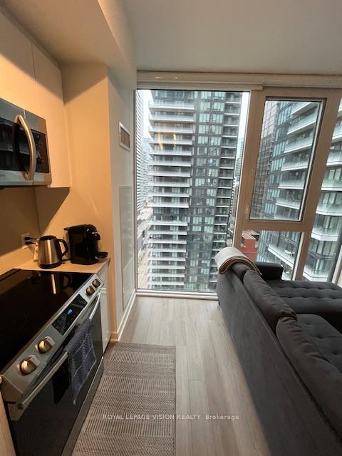 Photo 4 of Unit 1804, 357 King Street W, Toronto, Waterfront Communities — HOMEH