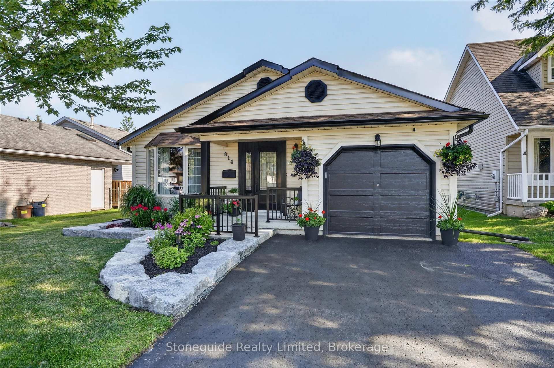 Photo 4 of 814 Milford Drive, Peterborough, Otonabee Ward 1 — HOMEH