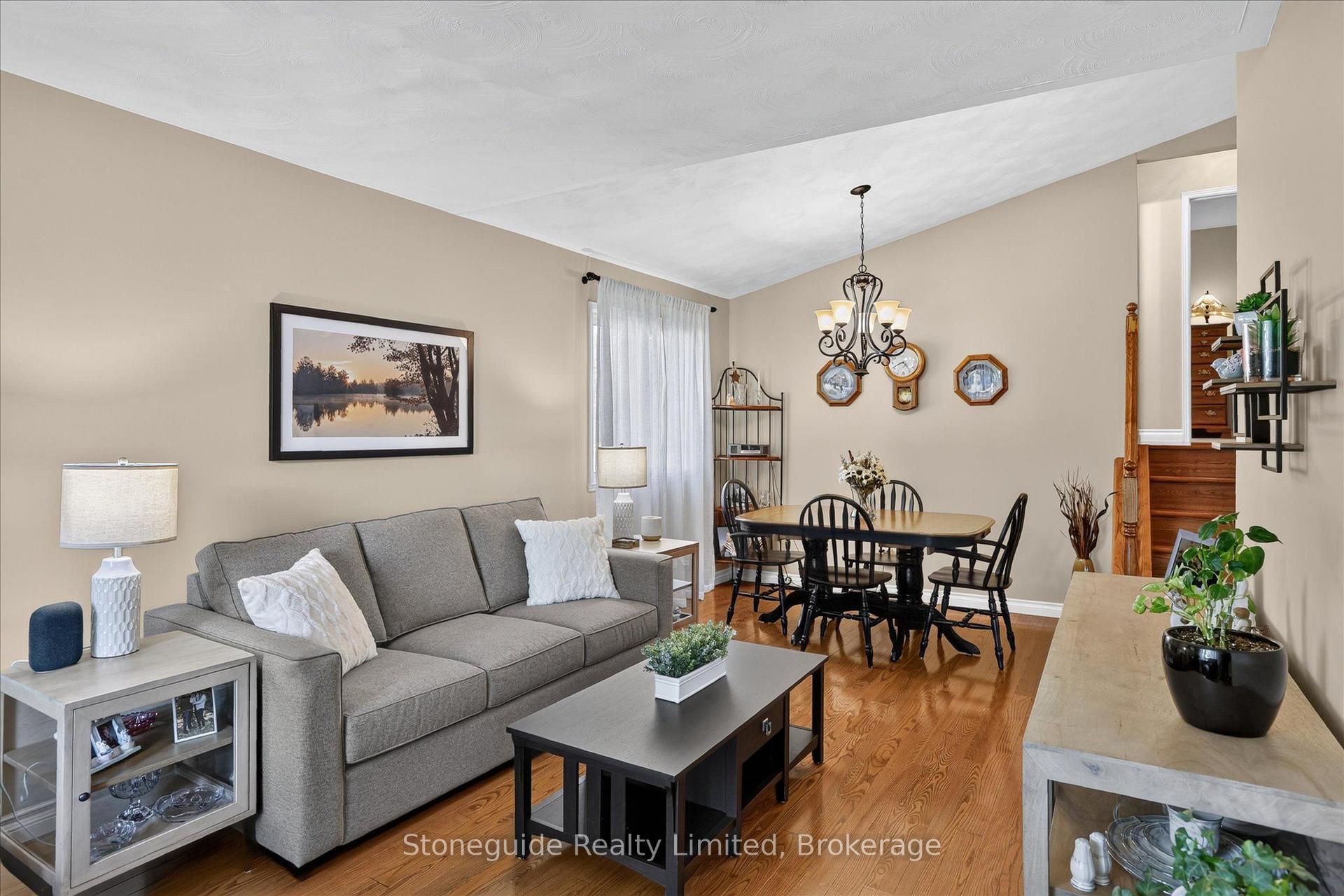 Photo 7 of 814 Milford Drive, Peterborough, Otonabee Ward 1 — HOMEH