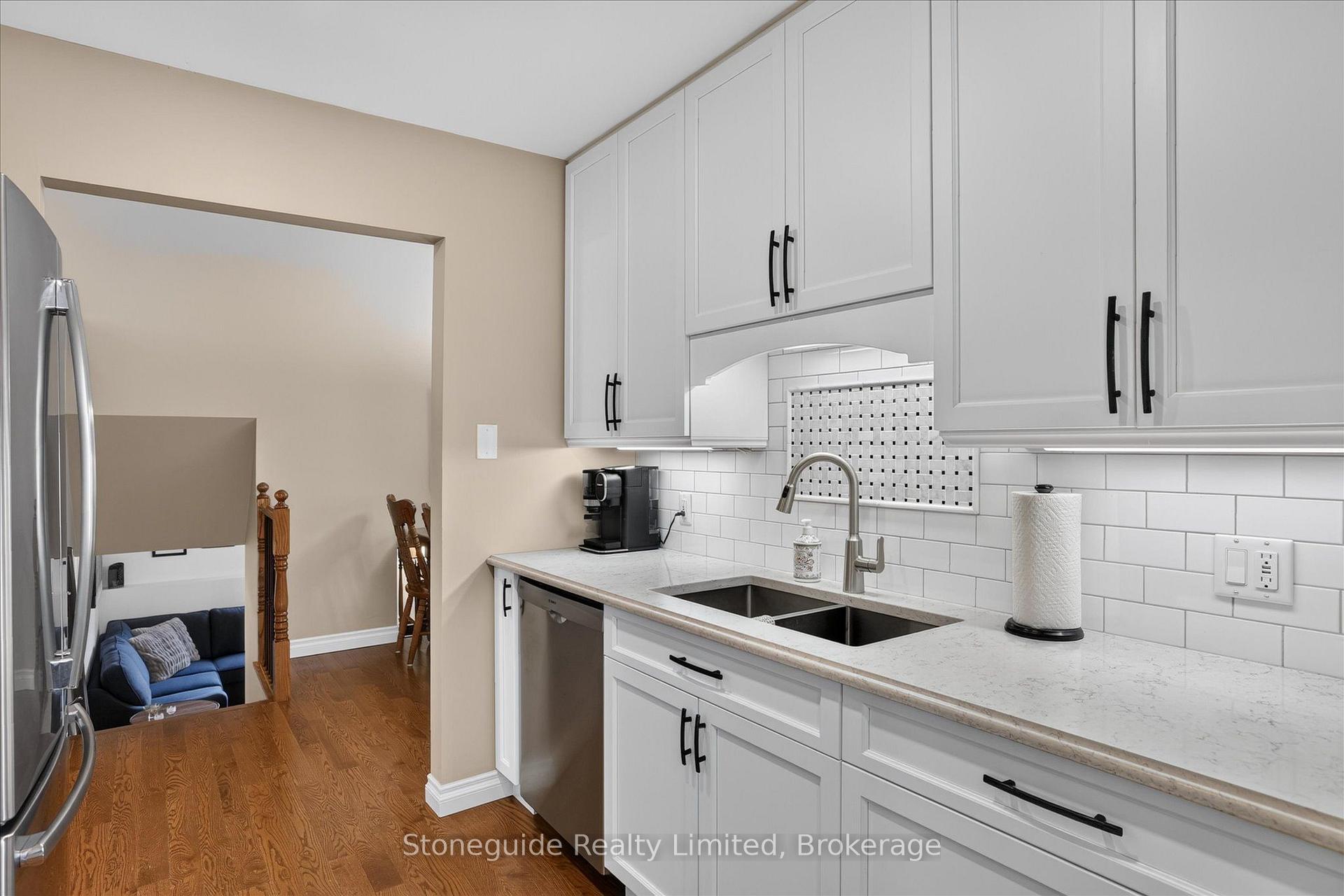 Photo 16 of 814 Milford Drive, Peterborough, Otonabee Ward 1 — HOMEH