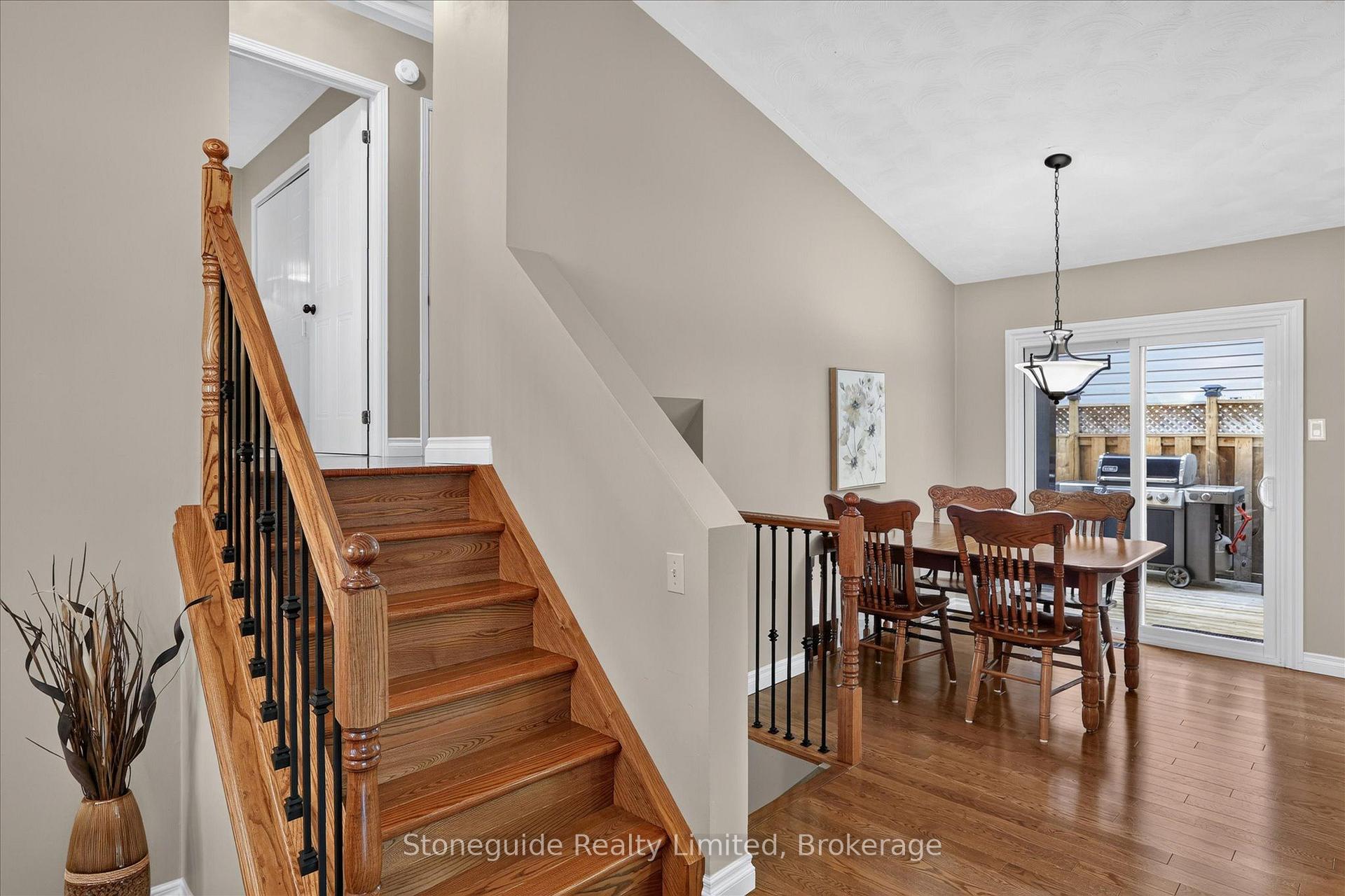 Photo 22 of 814 Milford Drive, Peterborough, Otonabee Ward 1 — HOMEH