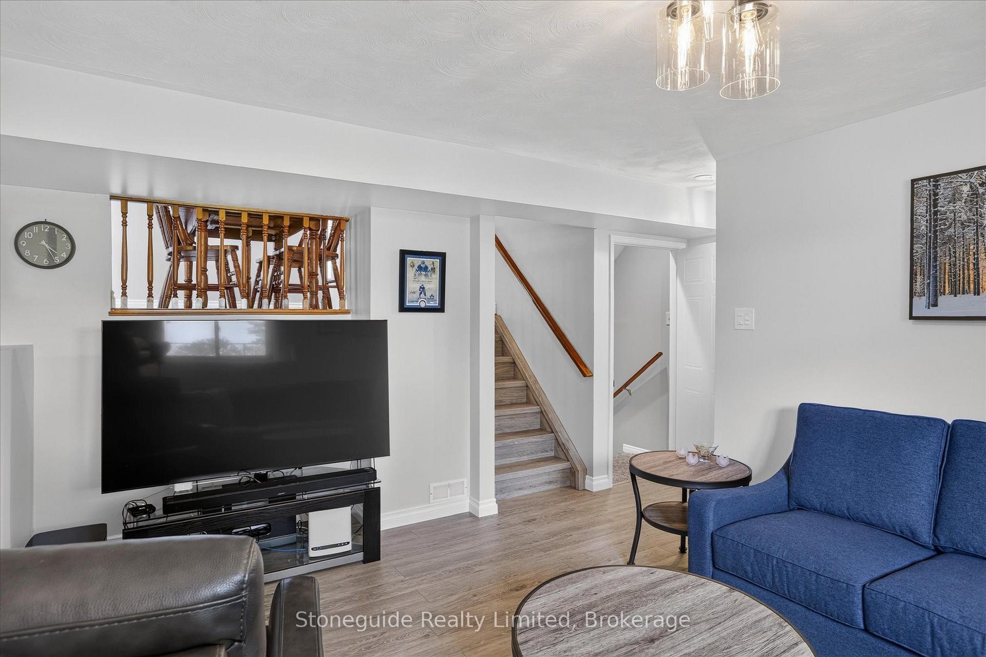 Photo 30 of 814 Milford Drive, Peterborough, Otonabee Ward 1 — HOMEH